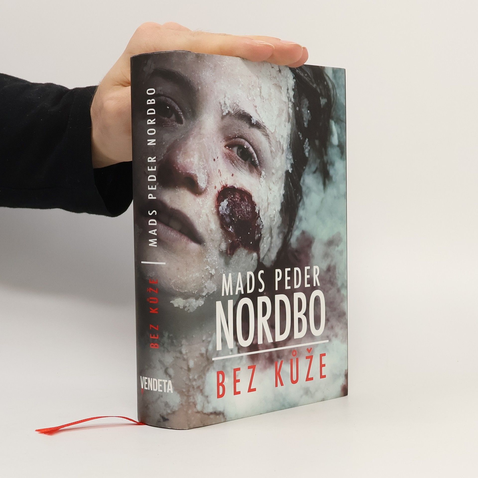 Mads Peder Nordbo Bez kůže