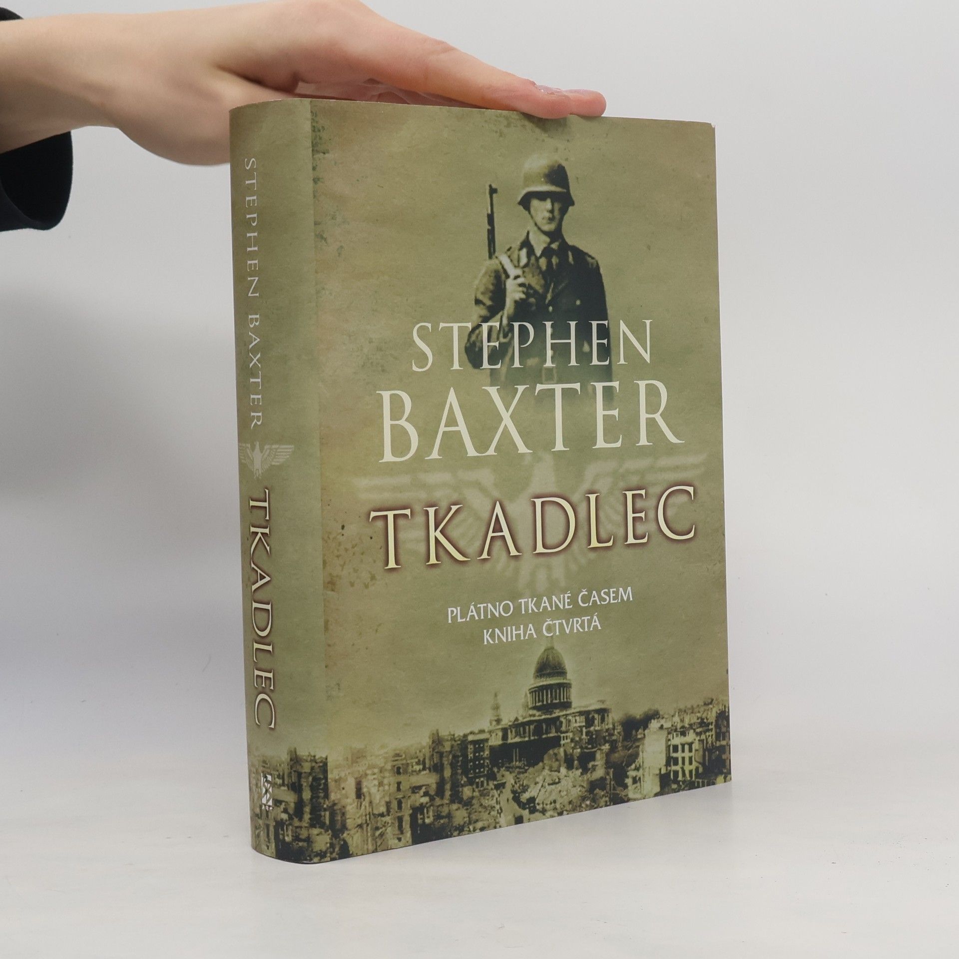 Stephen Baxter Tkadlec. Plátno tkané časem 4