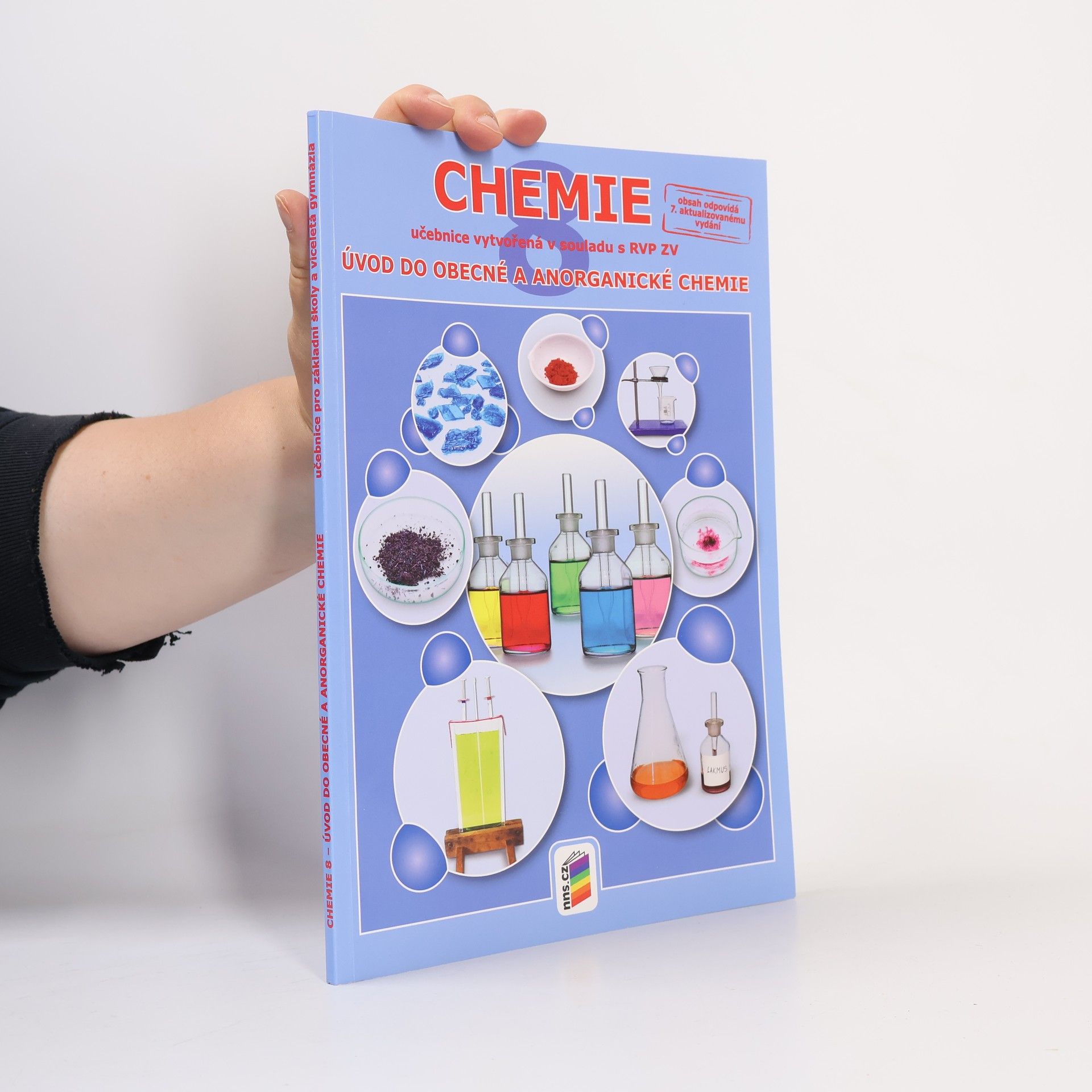 Various authors Chemie 8 Úvod do obecné a anorganické chemie