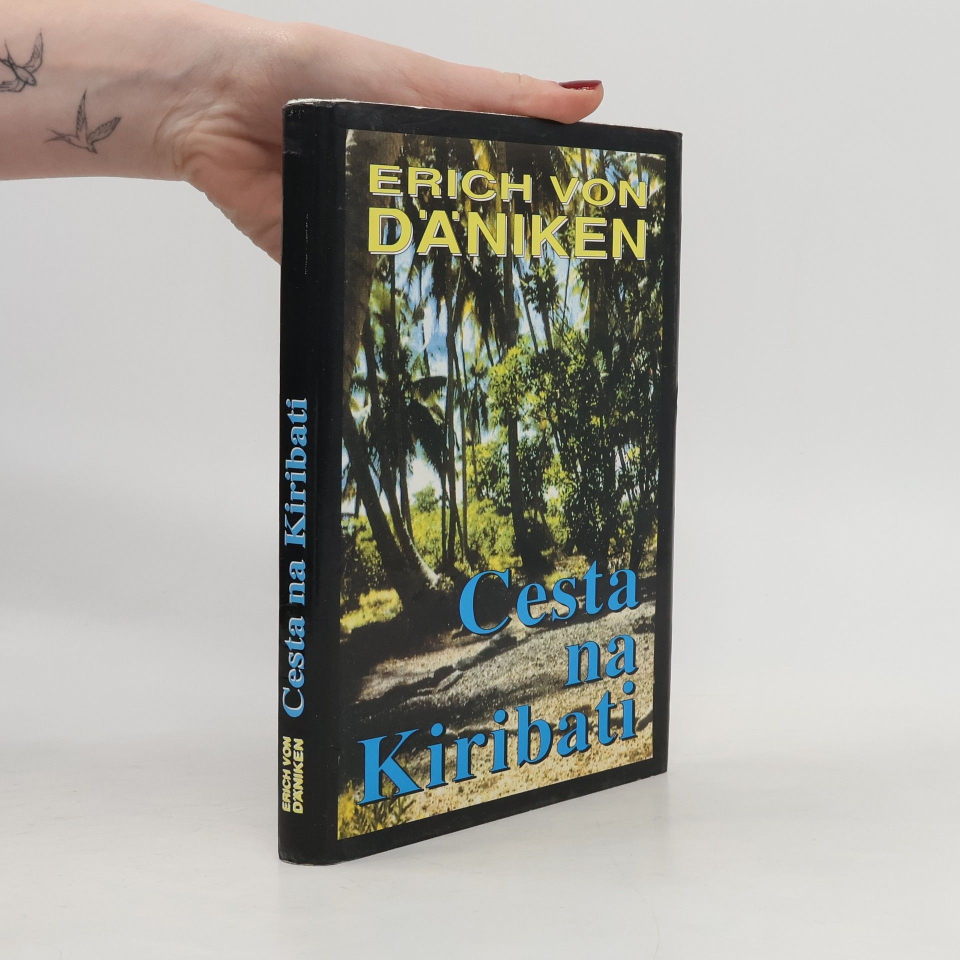 Erich von Däniken Cesta na Kiribati