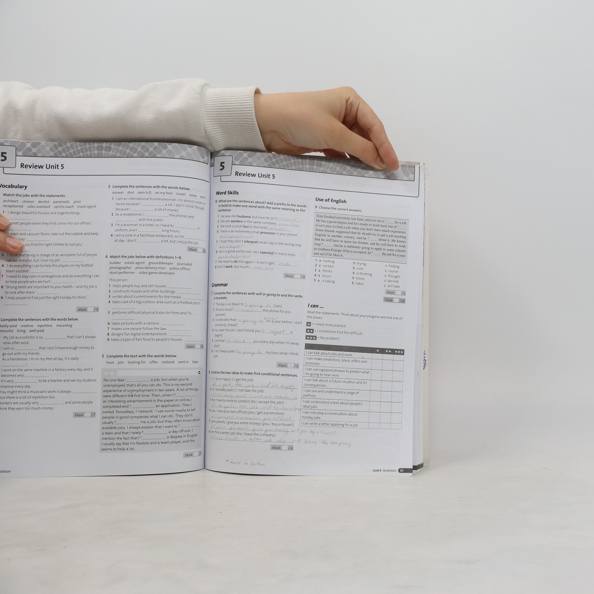 Tim Falla Maturita Solutions. Pre-Intermediate. Workbook