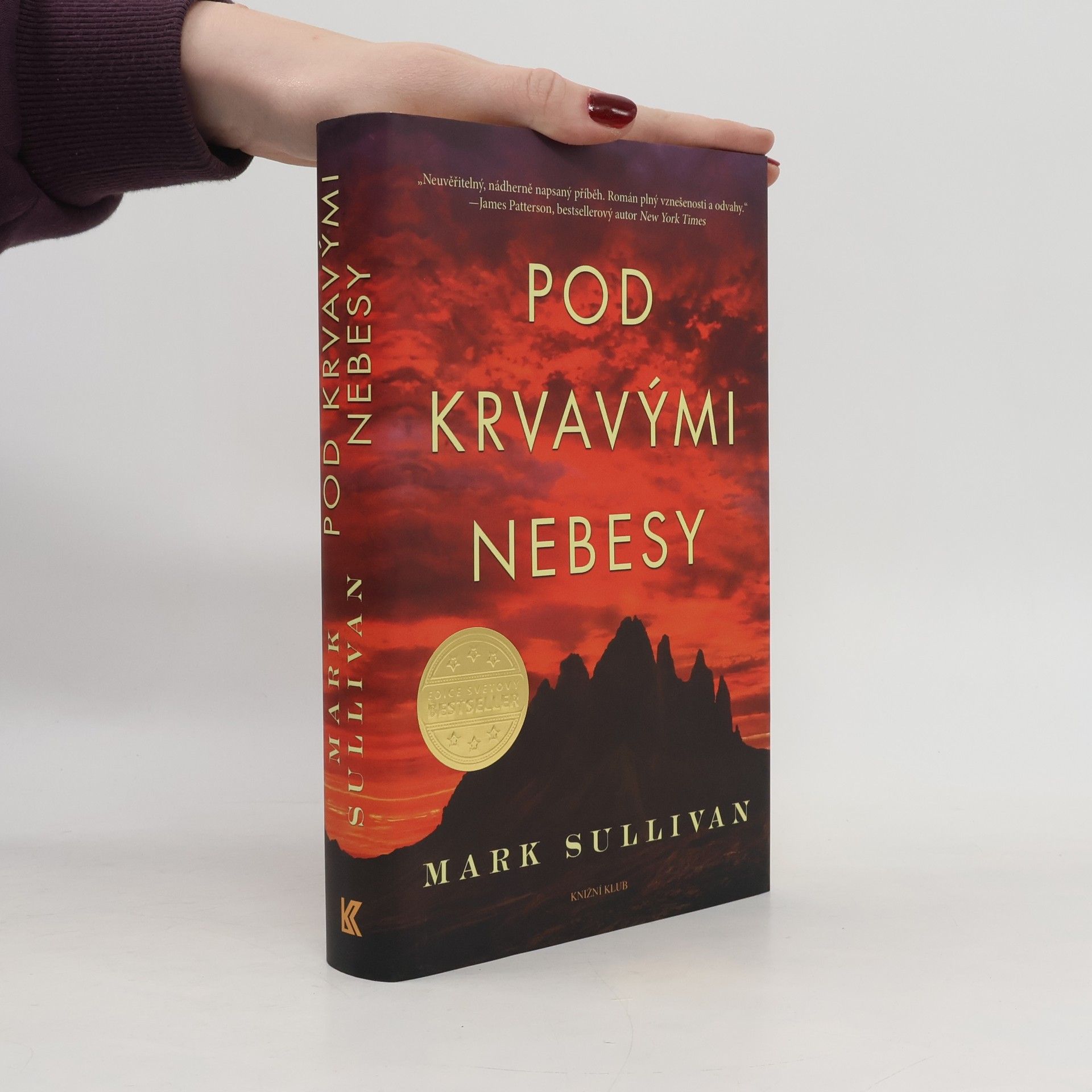 Mark T. Sullivan Pod krvavými nebesy