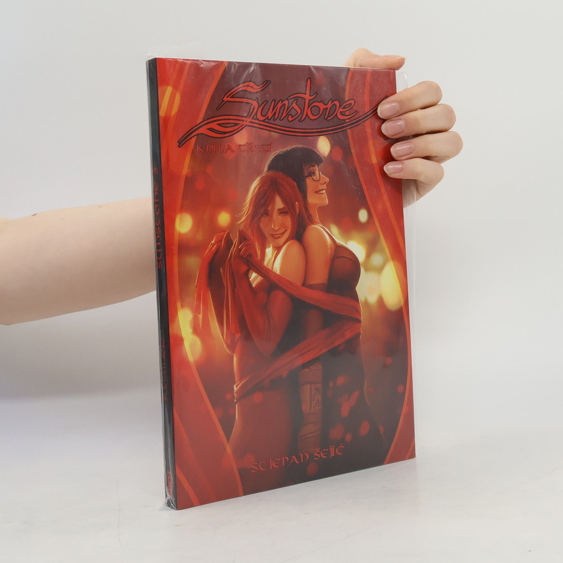 Sunstone. Kniha třetí
