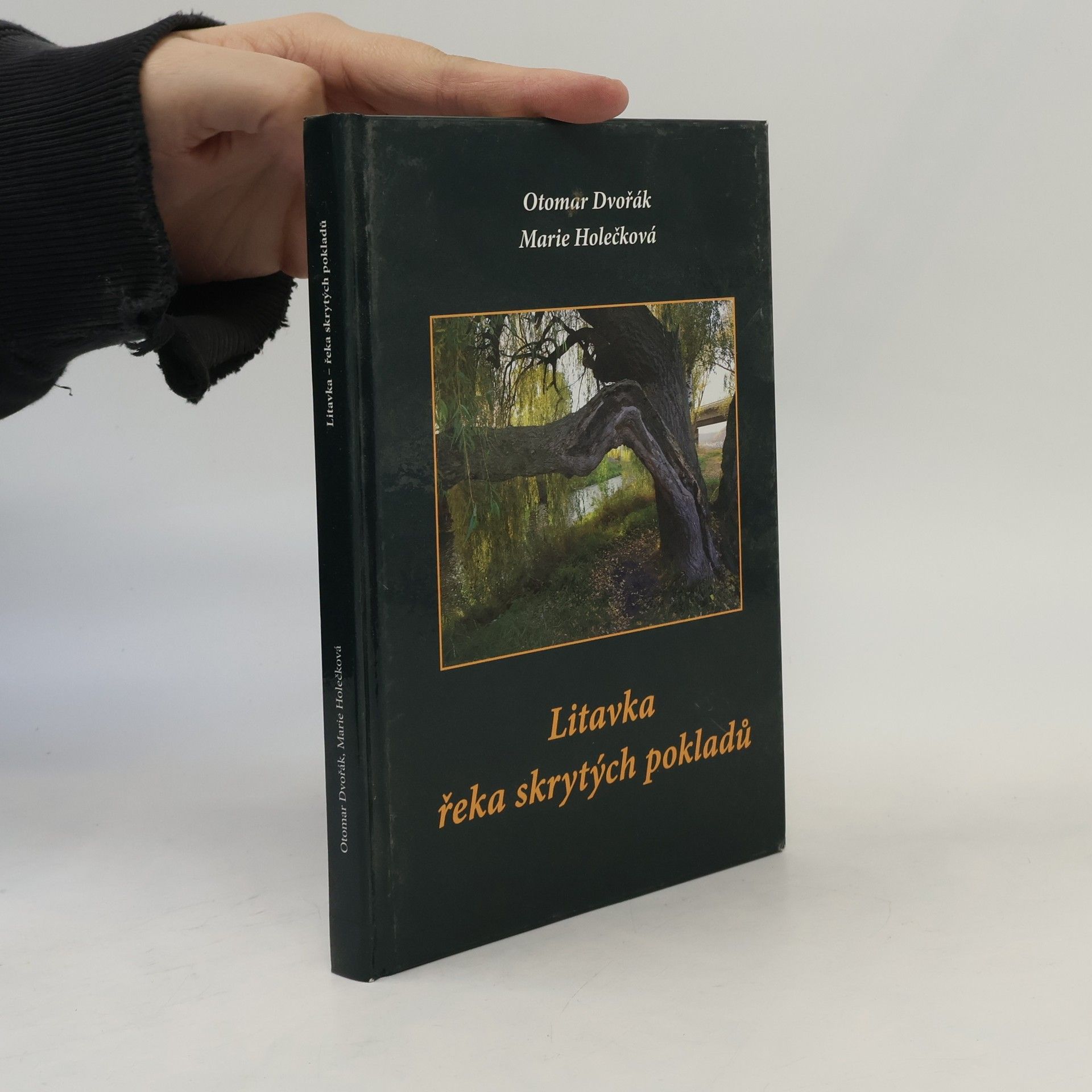 Marie Hrušková Krajinou řeky Doubravy