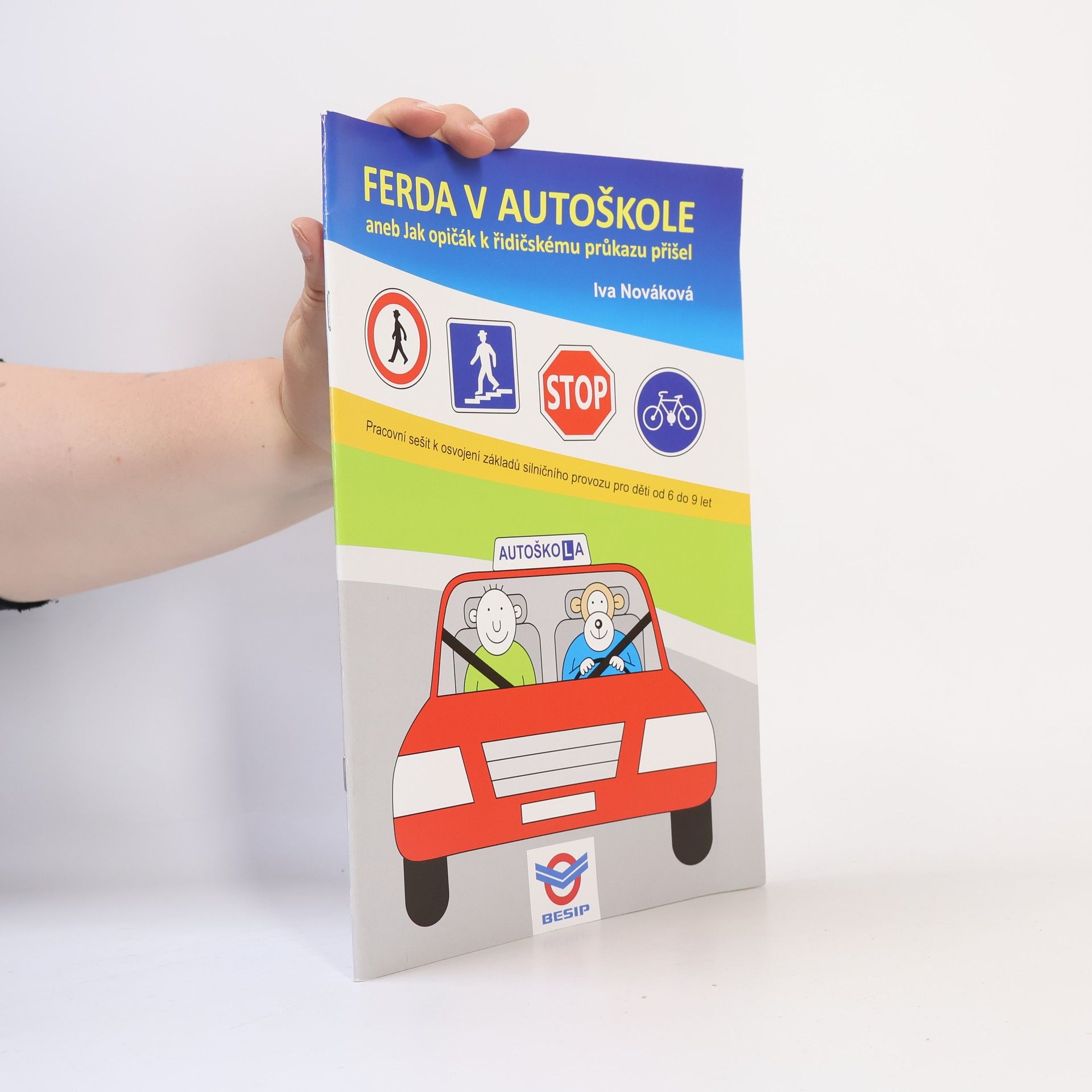 Iva Nováková Ferda v Autoškole aneb Jak opičák k řidičskému průkazu přišel