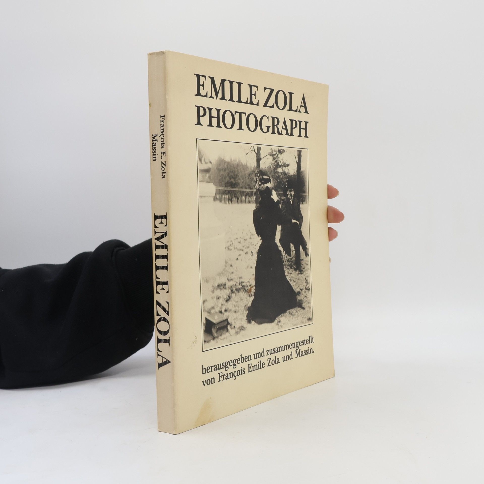 Émile Zola Emile Zola, Photograph
