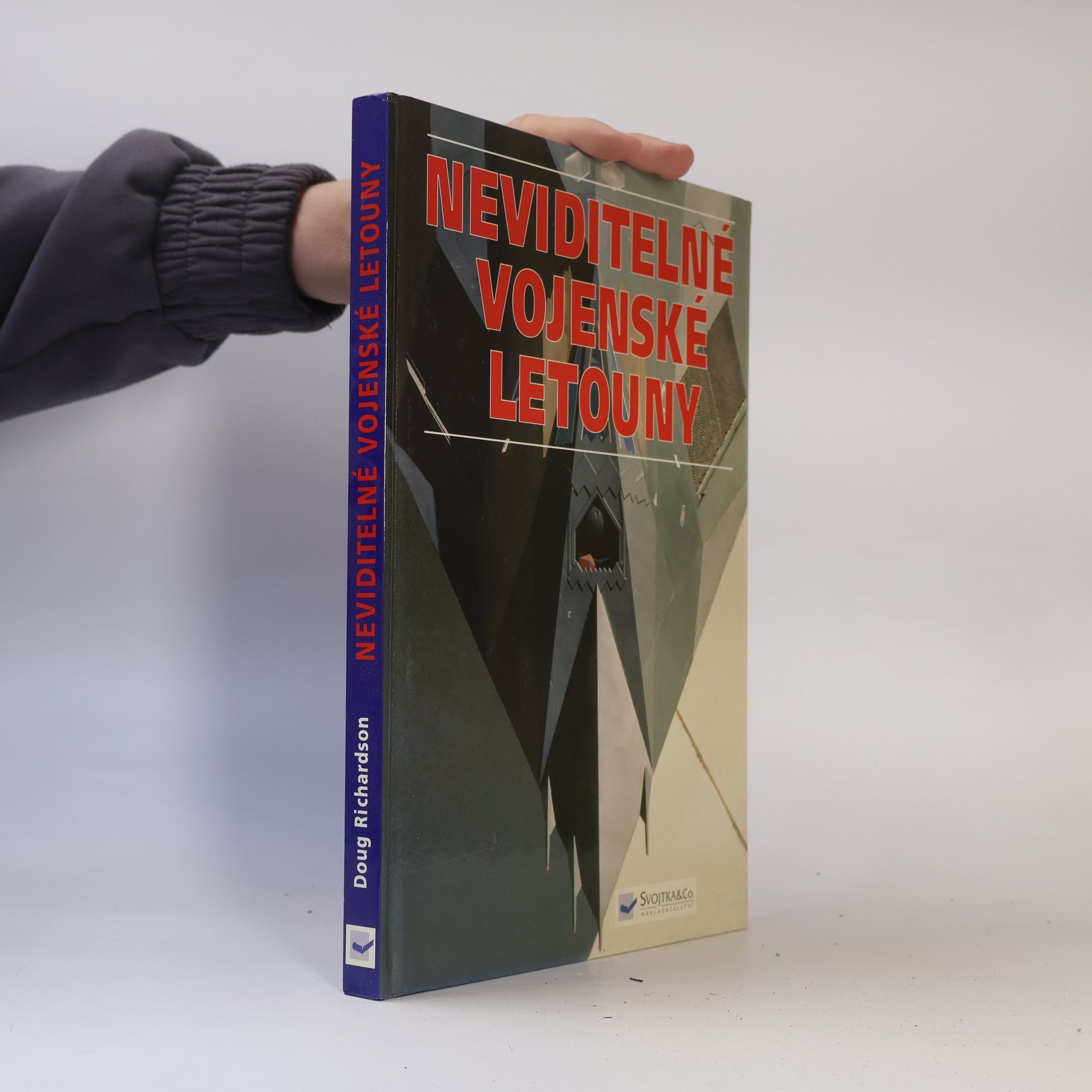 Douglas Richardson Neviditelné vojenské letouny