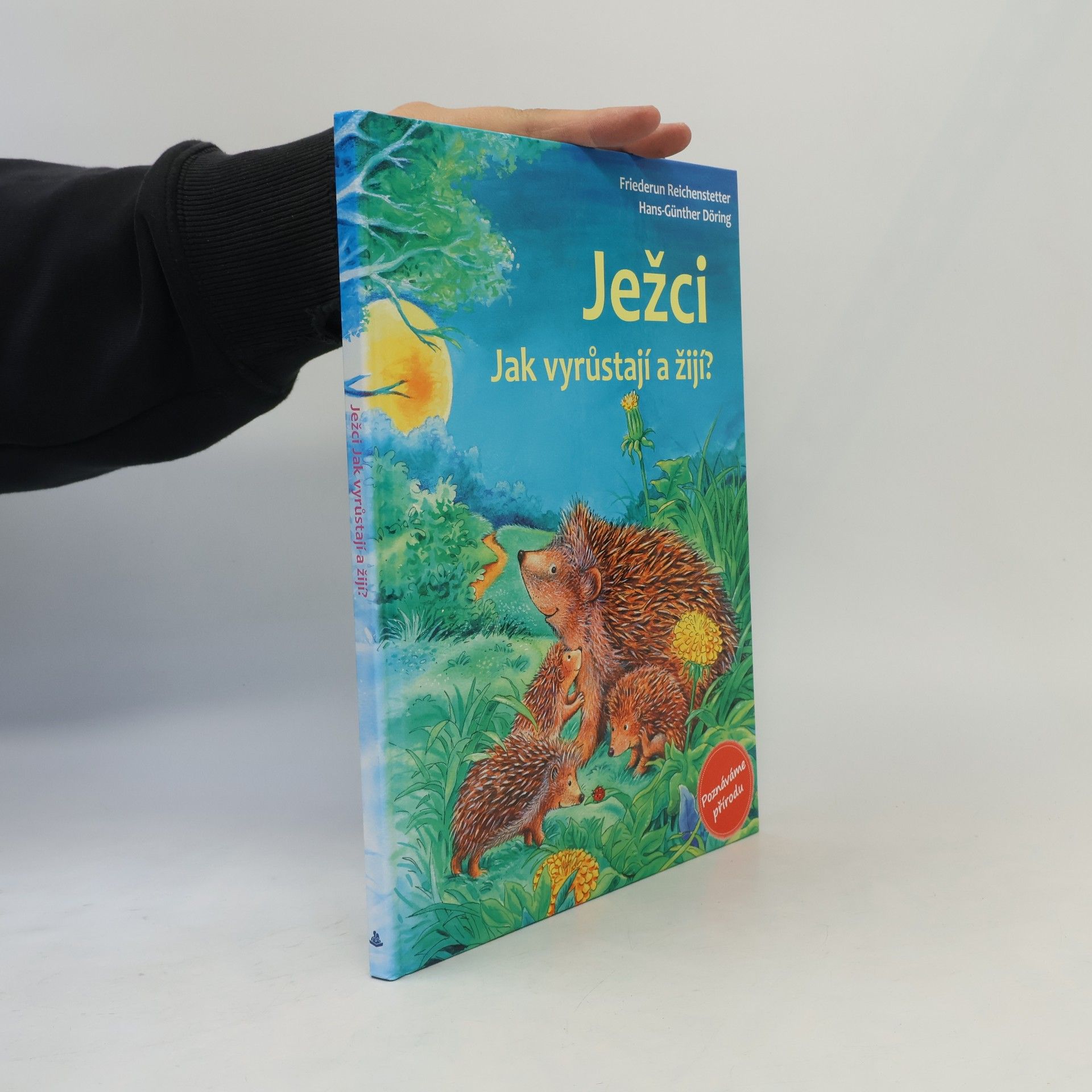 Ježci. Jak vyrůstají a žijí?