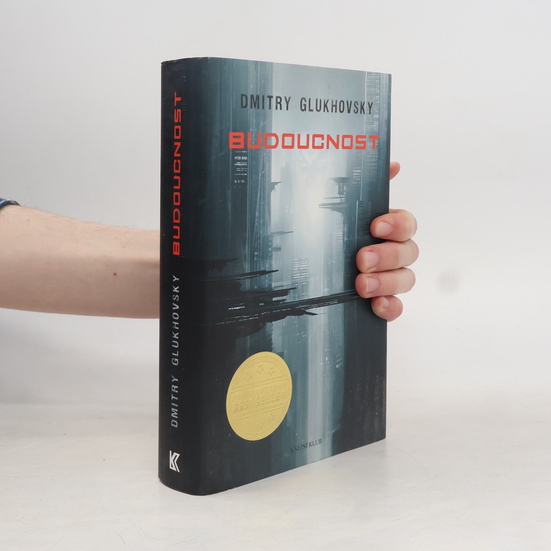 Dmitry Gluchovsky Budoucnost