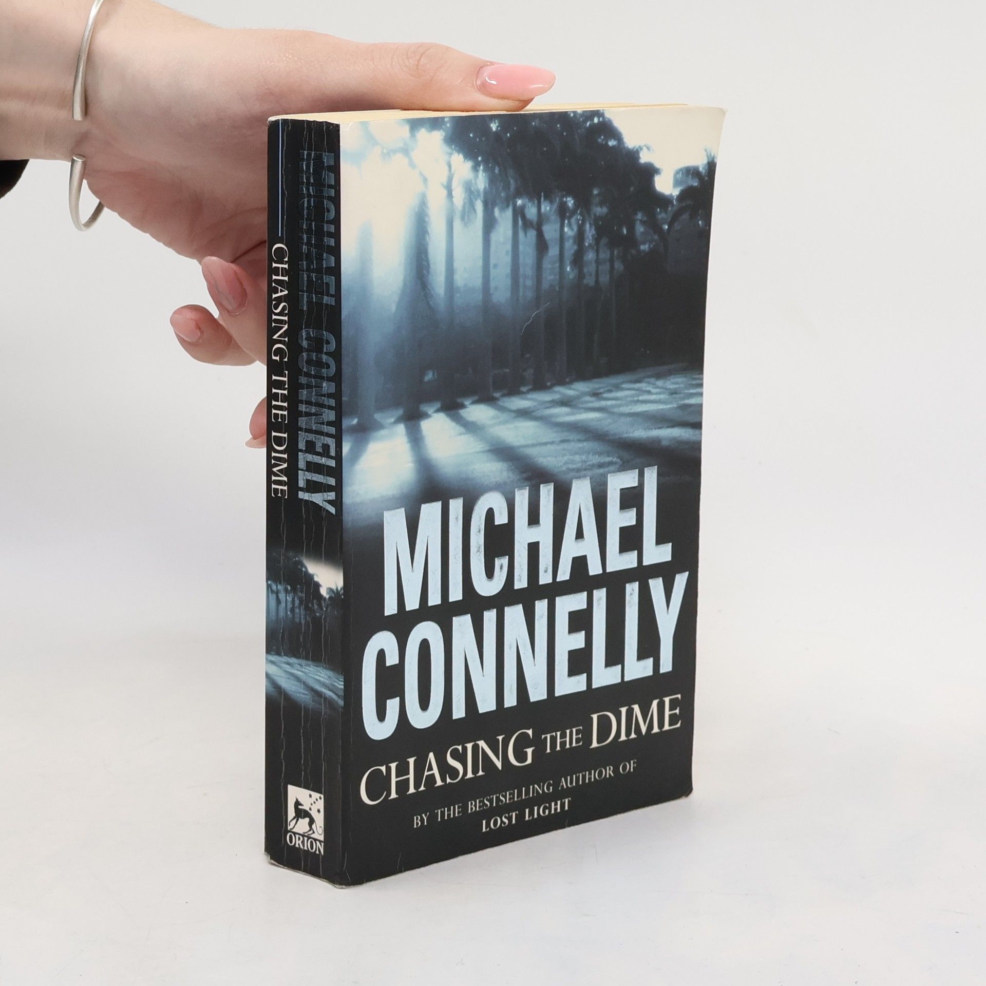 Michael Connelly Chasing the dime