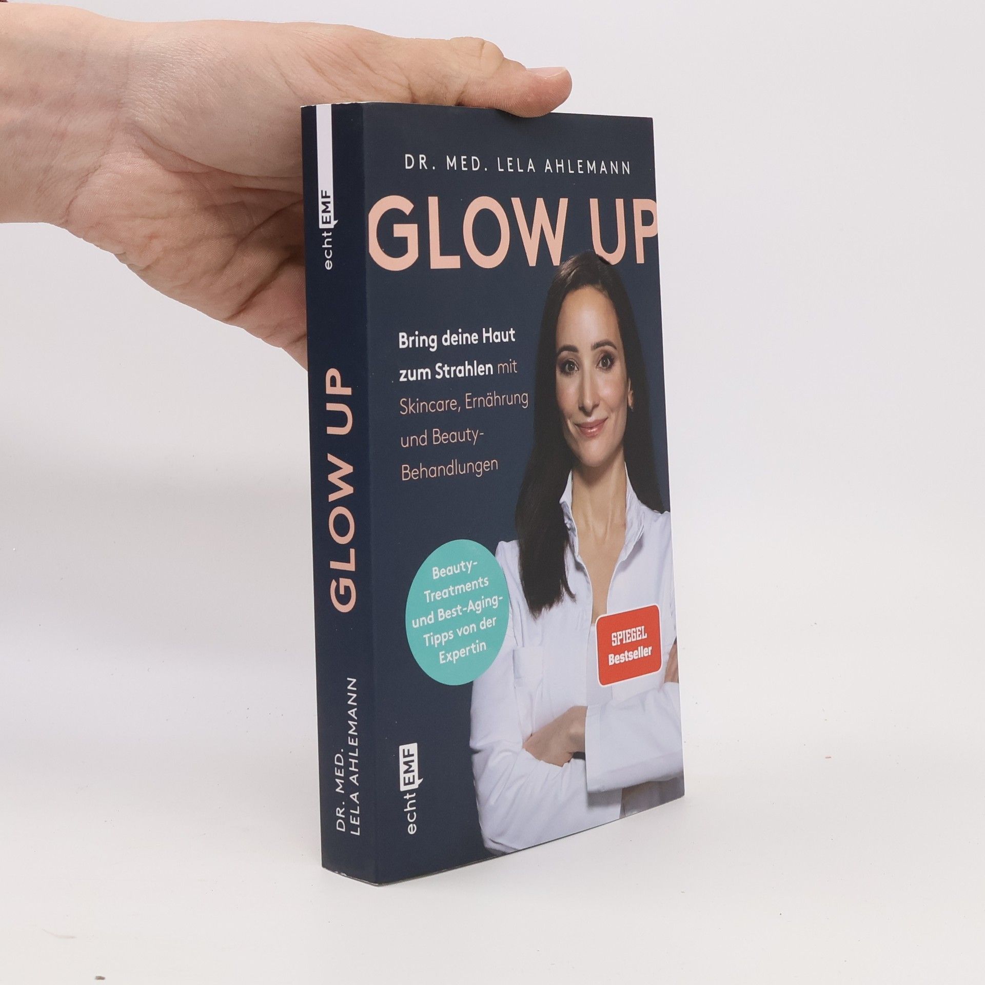 Lela Ahlemann Glow up. Bring deine Haut zum Strahlen mit Skincare, Beauty-Behandlungen und Ernährung | Mit den besten Tipp und Tricks der Medfluencerin @dr.ahlemann