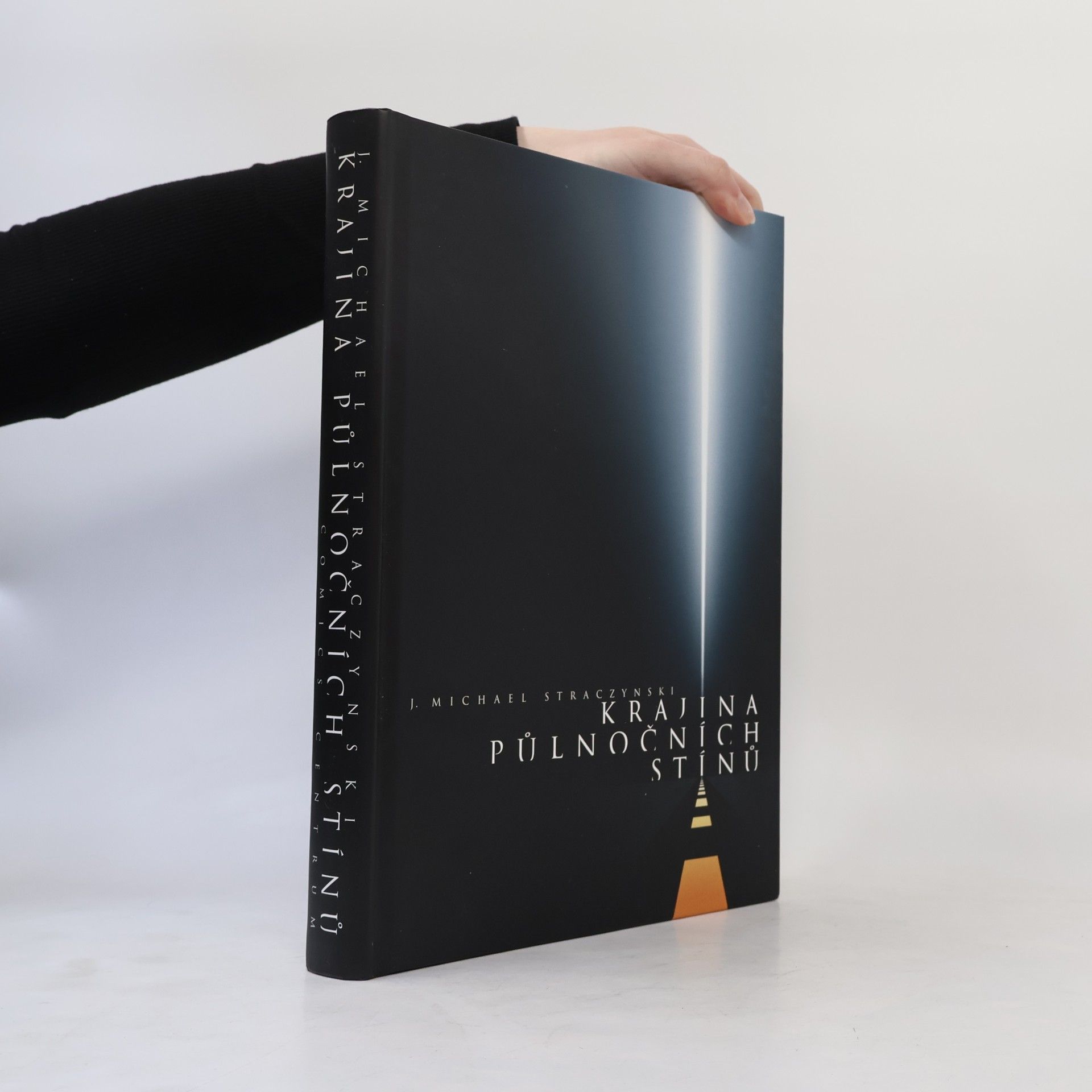 J. Michael Straczynski Krajina půlnočních stínů