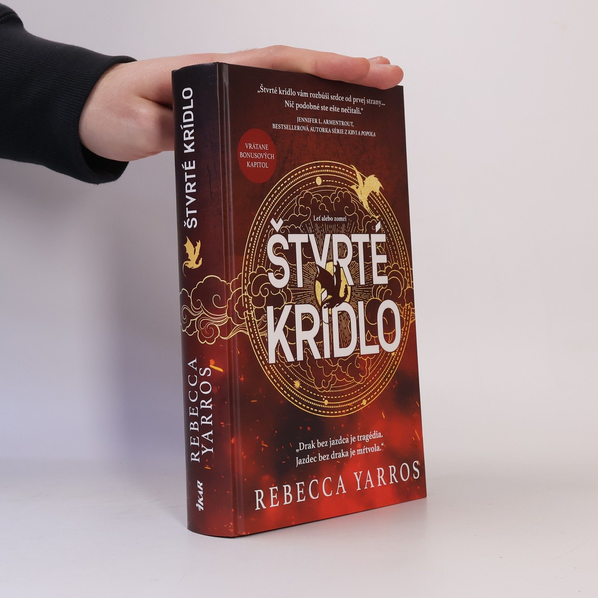 Rebecca Yarros Štvrté krídlo