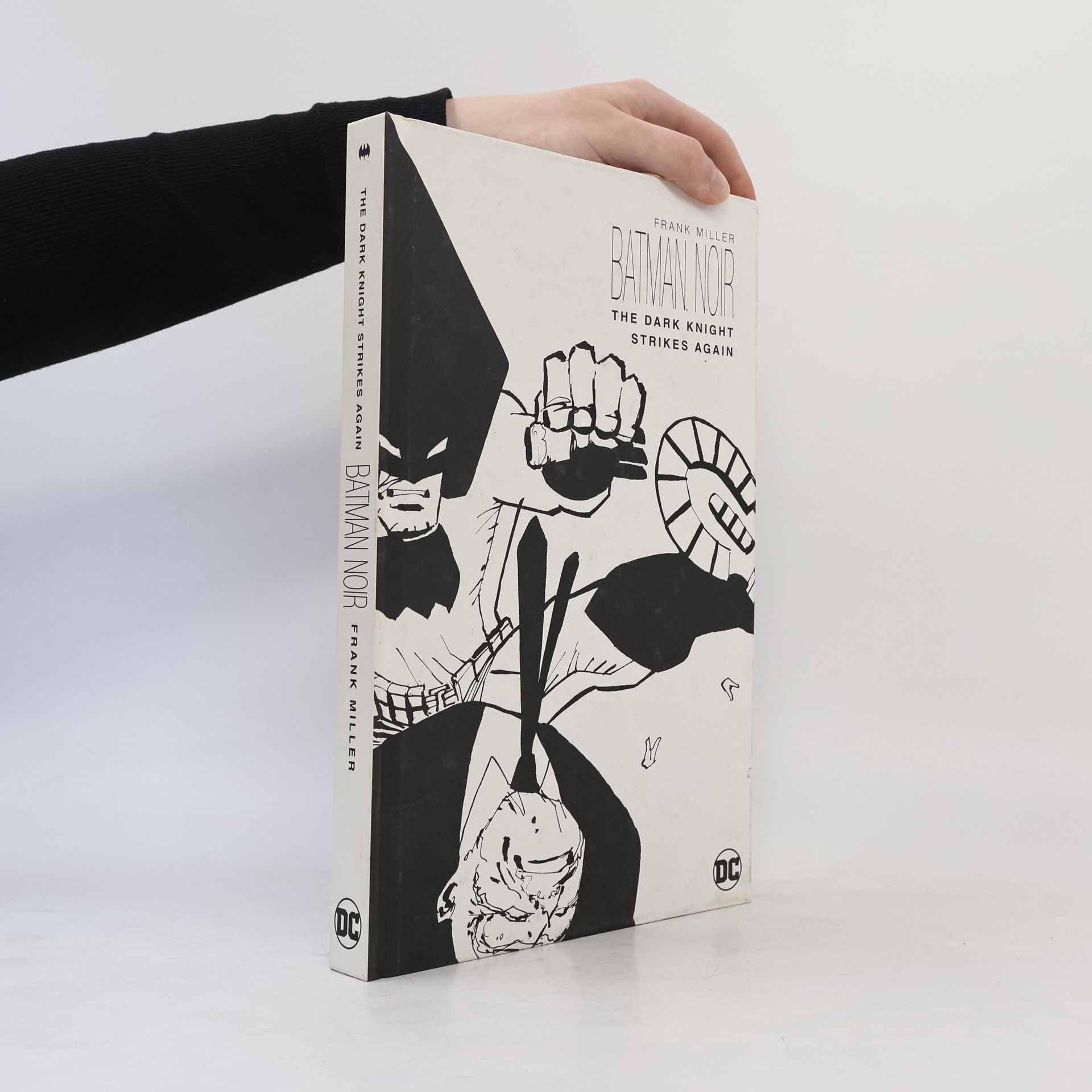 Batman Noir: The Dark Knight Strikes Again