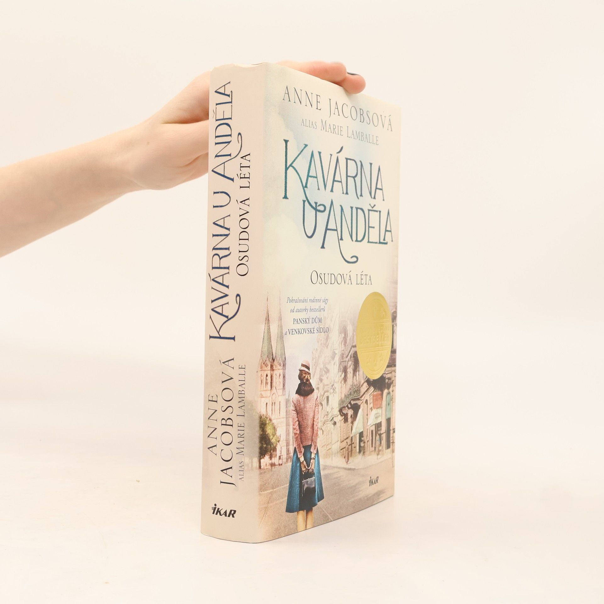 Anne Jacobs Kavárna U Anděla. Osudová léta