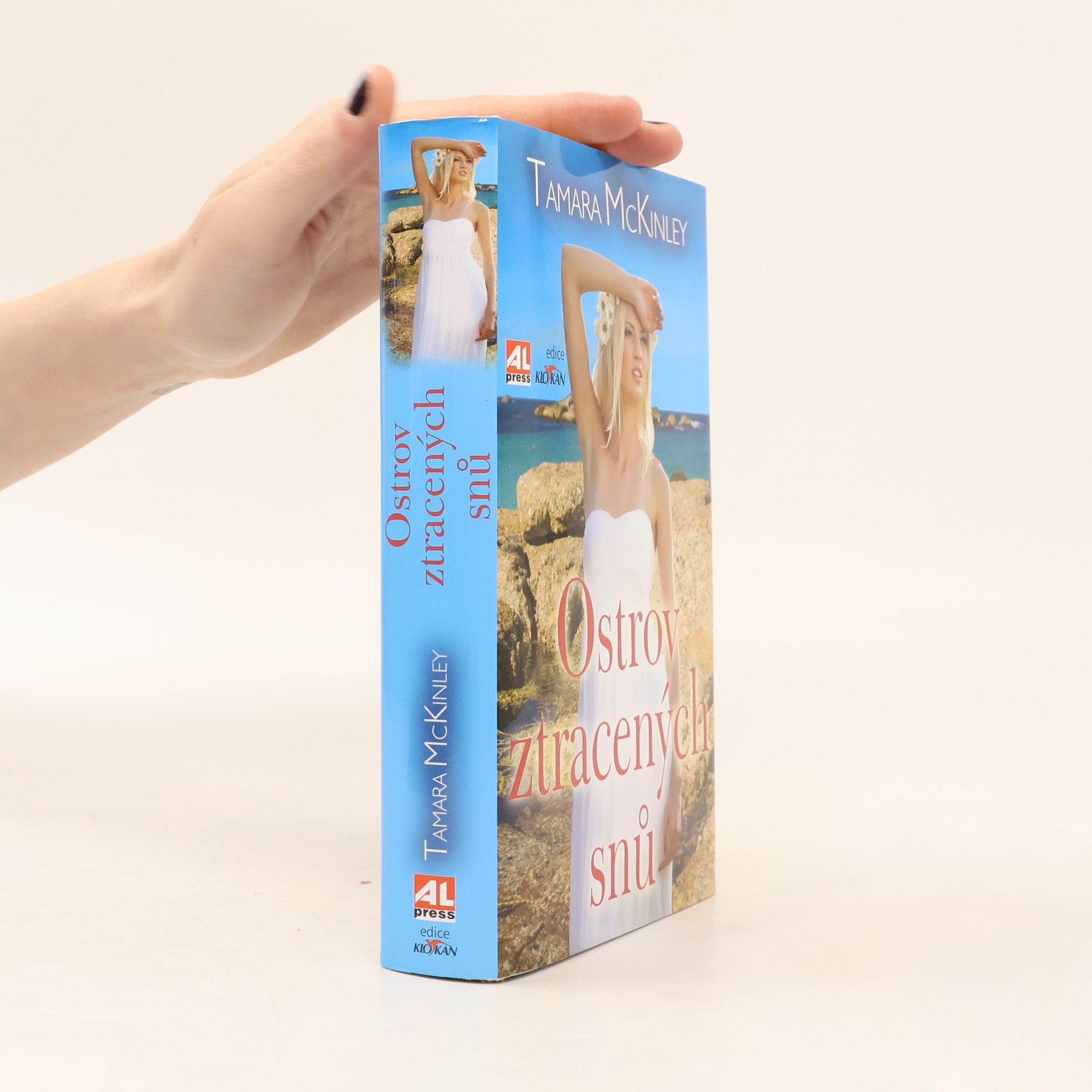 Tamara McKinley Ostrov ztracených snů