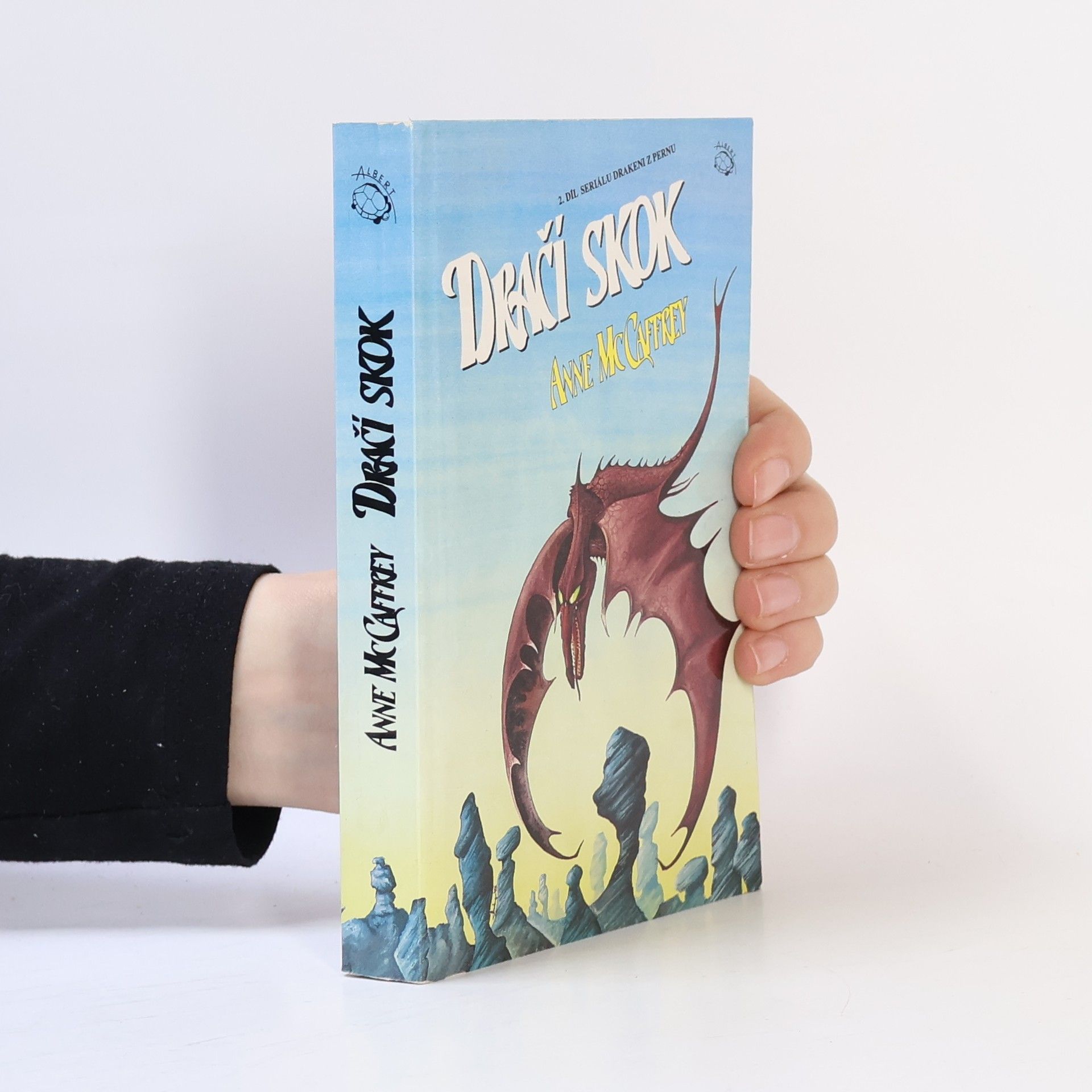 Anne McCaffrey Drakeni z Pernu 2. Dračí skok