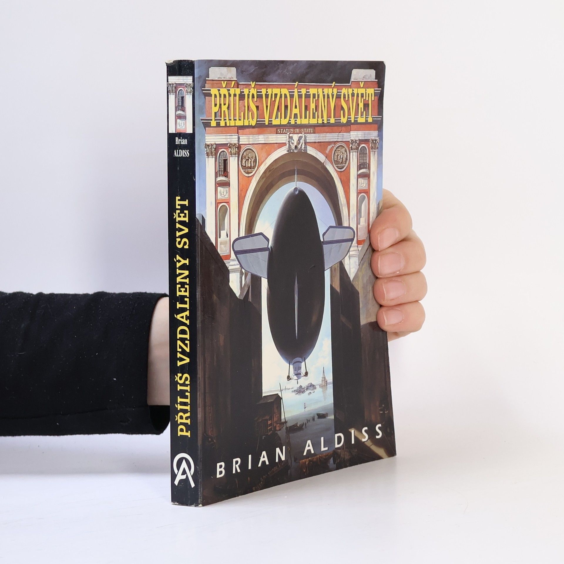 Brian Aldiss Příliš vzdálený svět