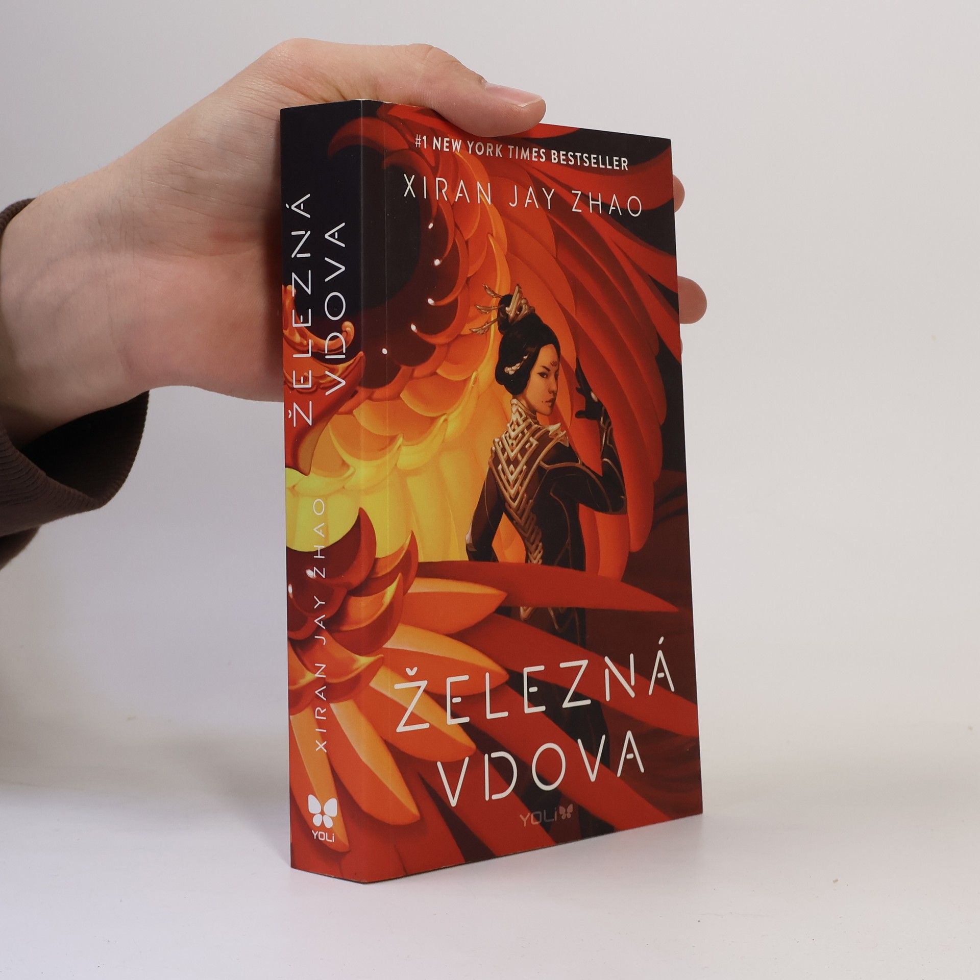 Xiran Jay Zhao Železná vdova