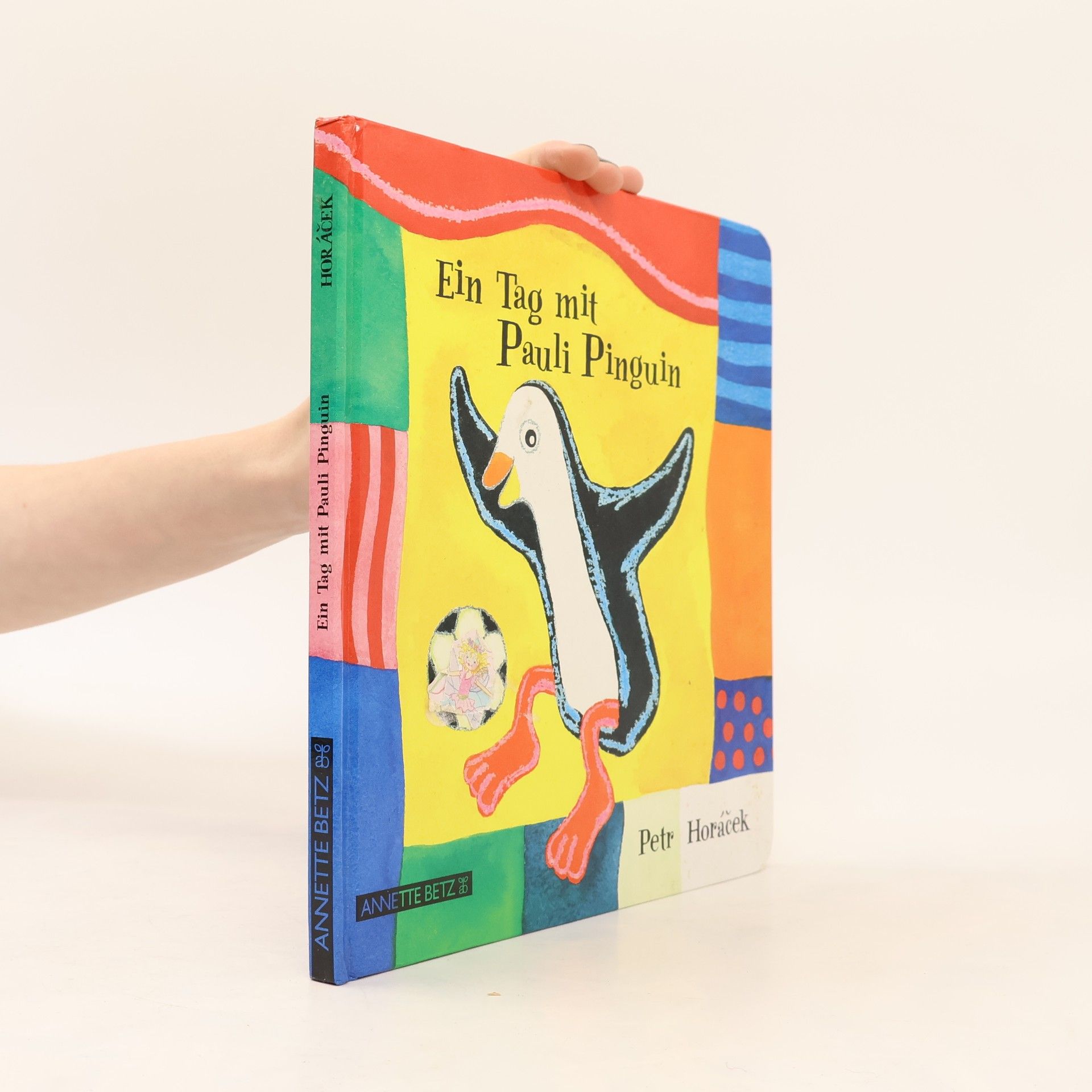 Ein Tag mit Pauli Pinguin