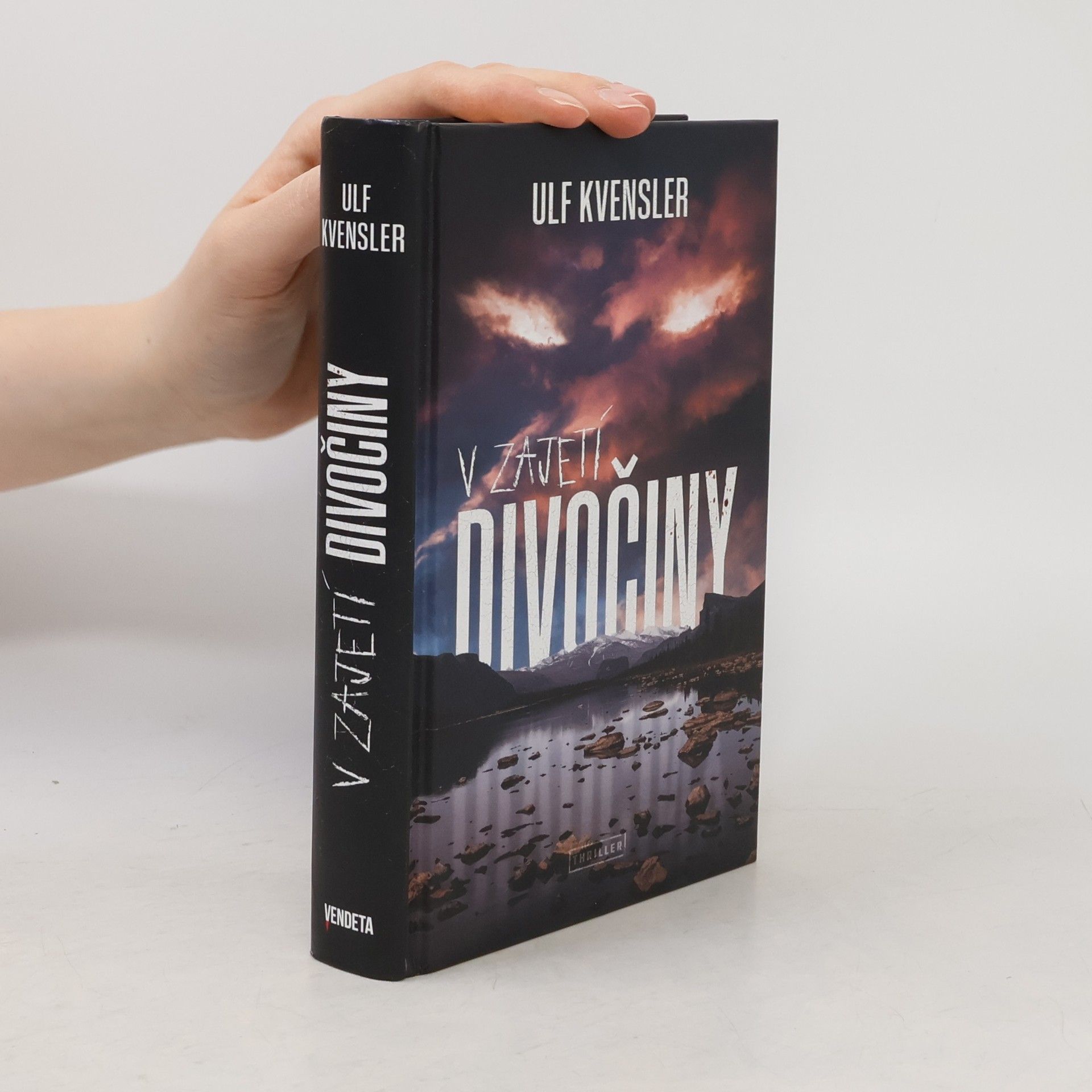 Ulf Kvensler V zajetí divočiny