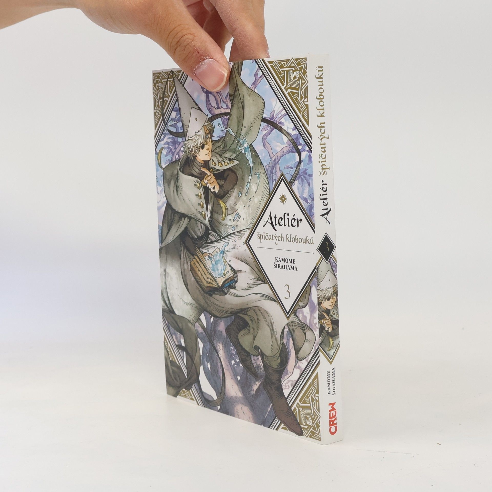 Kamome Shirahama Ateliér špičatých klobouků 3