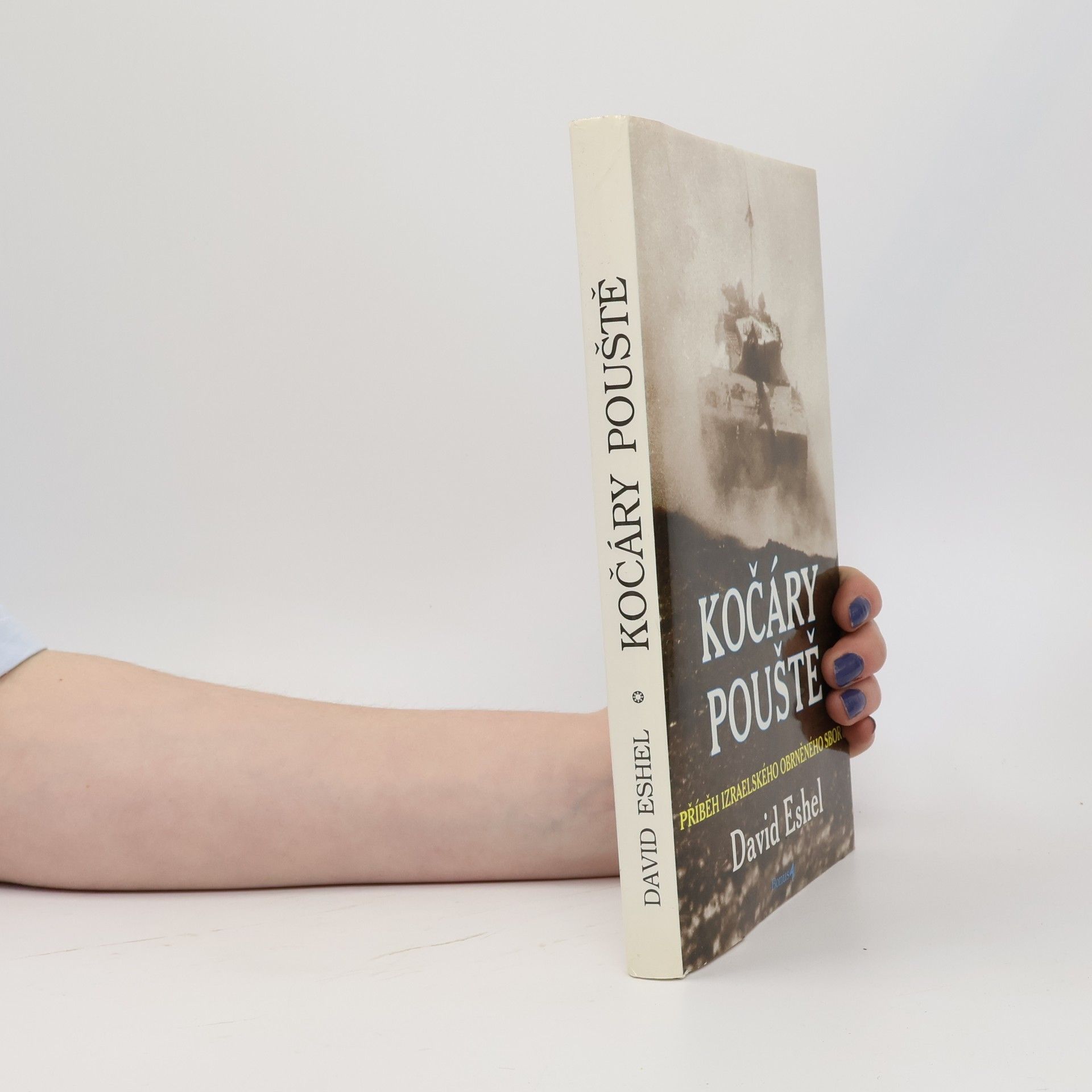 David Eshel Kočáry pouště