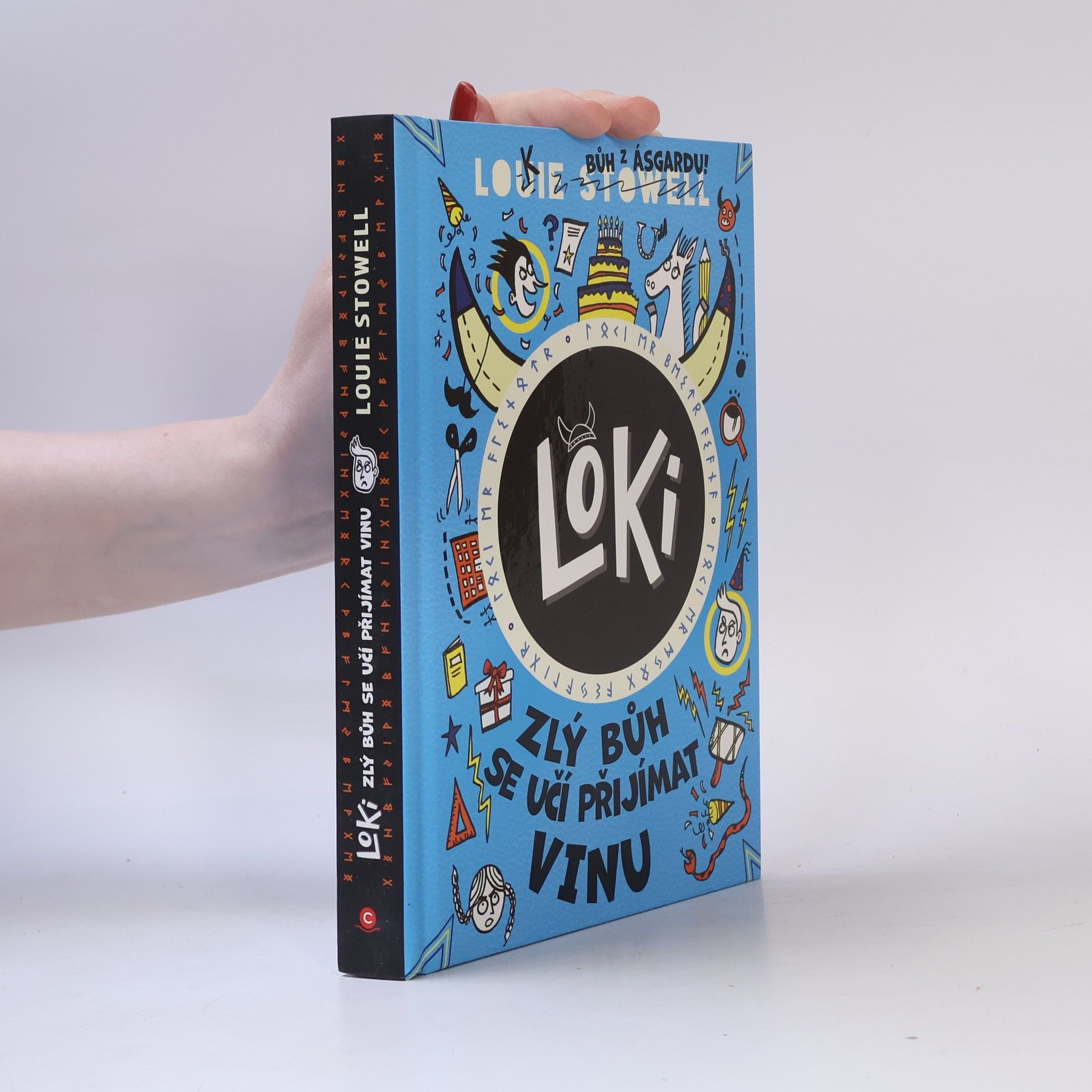 Louie Stowell Loki: zlý bůh se učí přijímat vinu