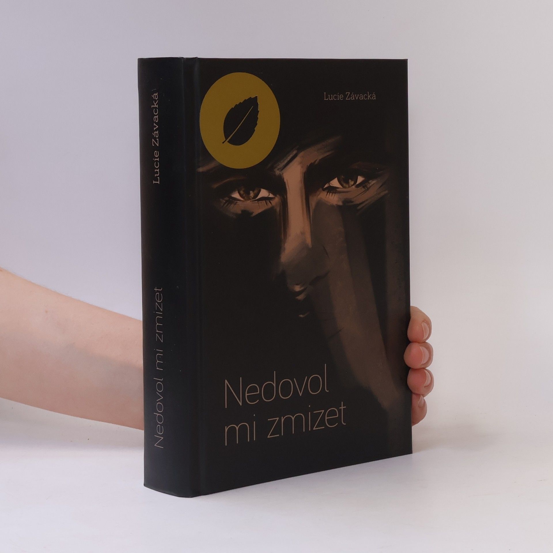 Lucie Závacká Nedovol mi zmizet