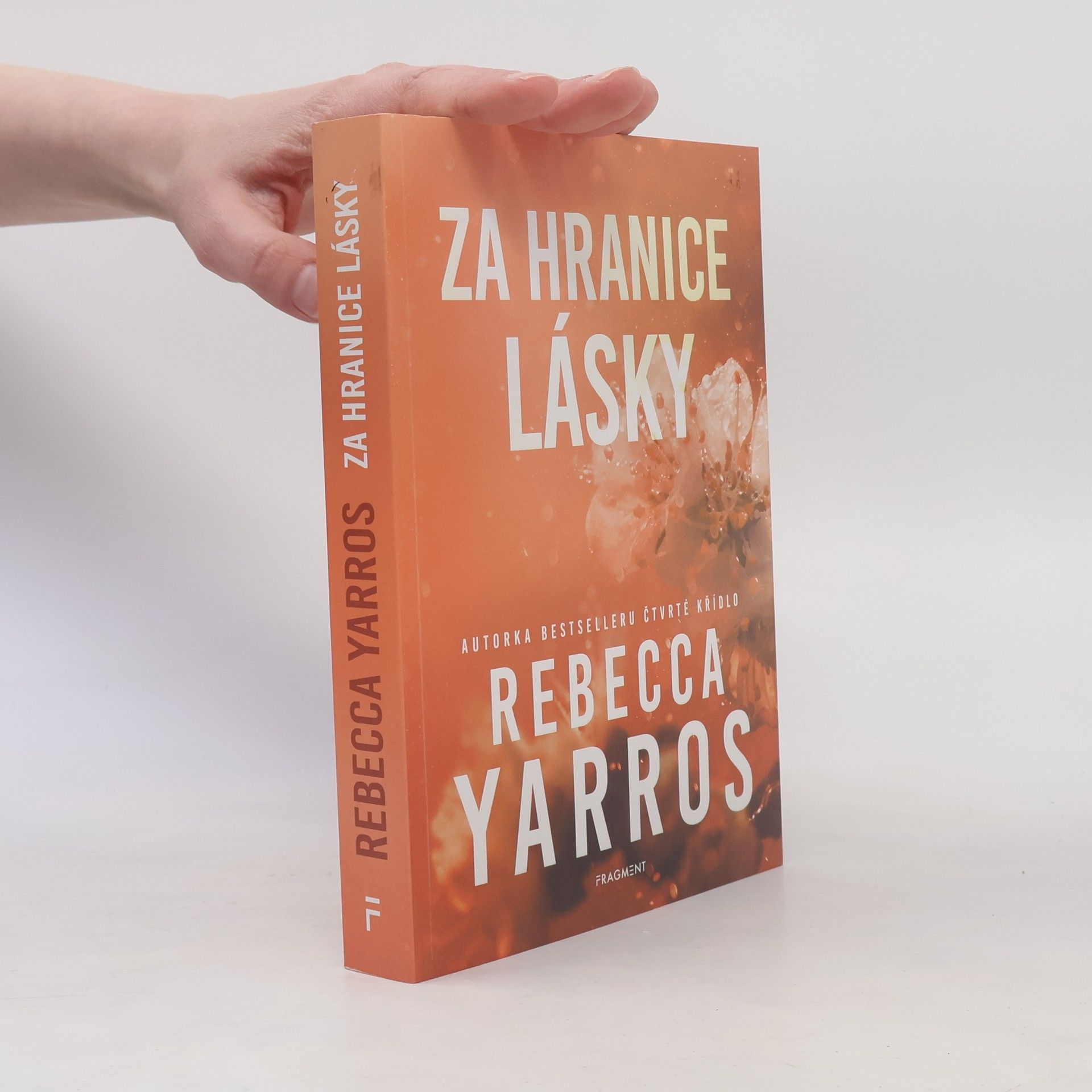 Rebecca Yarros Za hranice lásky
