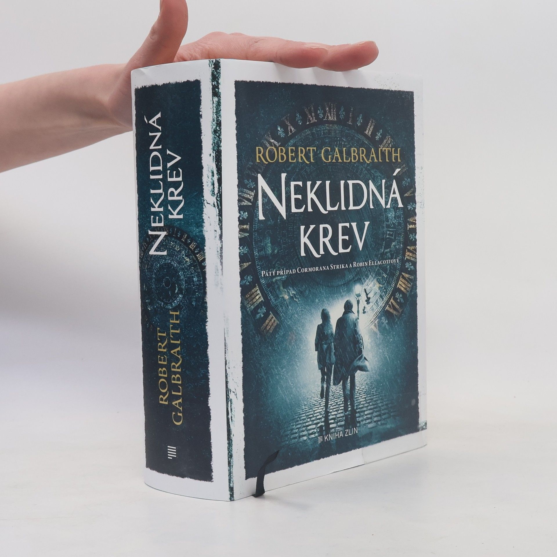 Robert Galbraith Neklidná krev