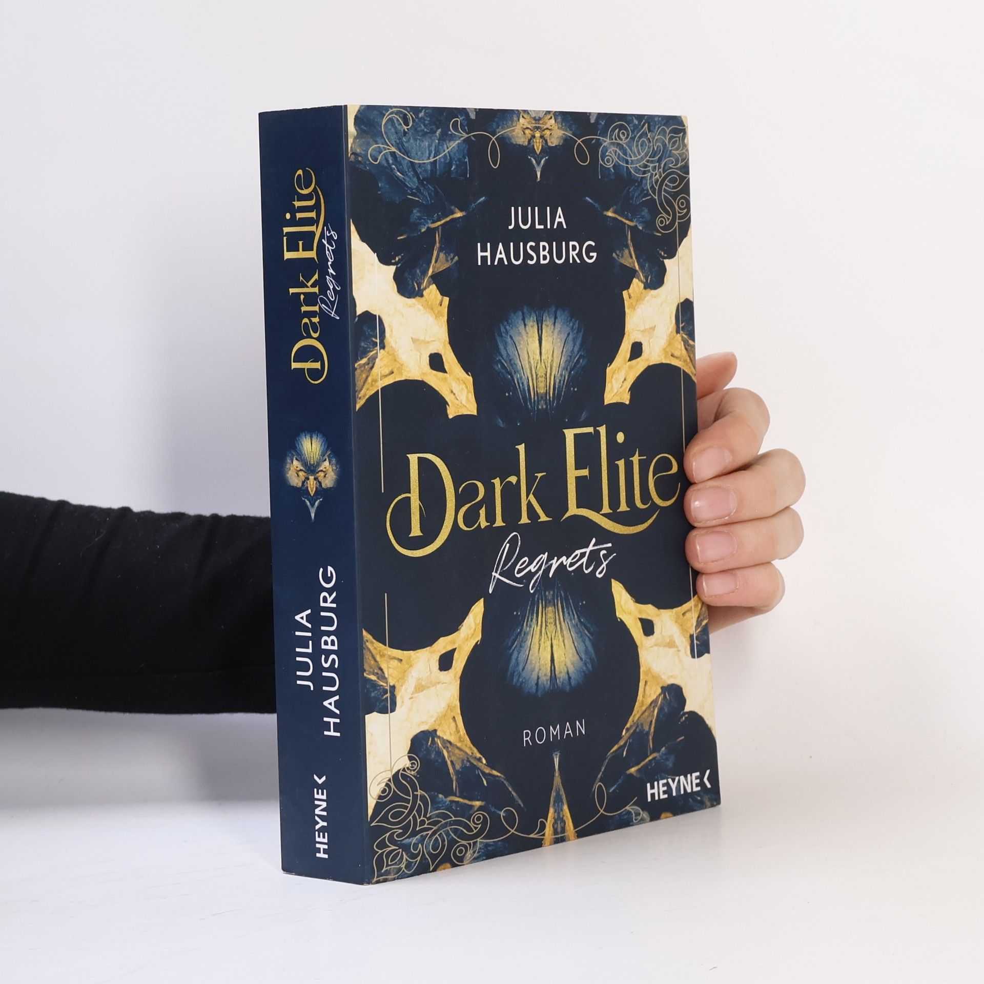 Julia Hausburg Dark Elite. Regrets