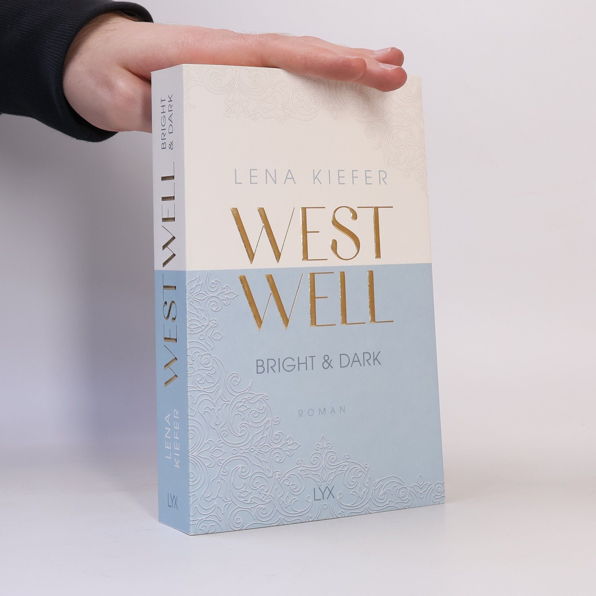 Lena Kiefer Westwell. Bright & Dark