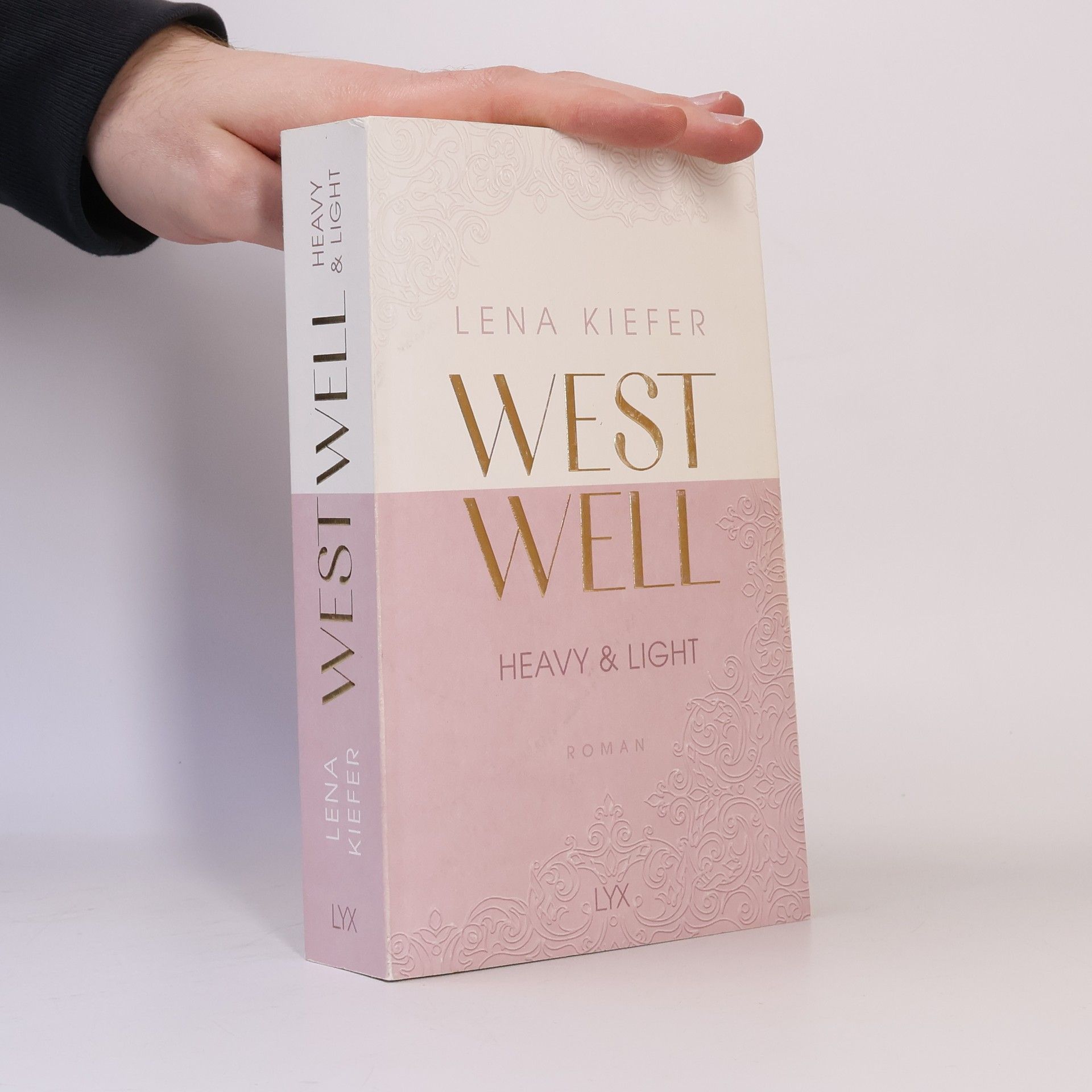 Lena Kiefer Westwell. Heavy & Light