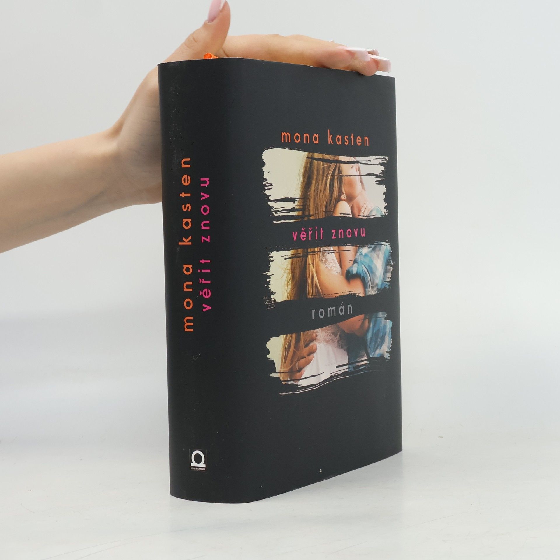 Mona Kasten Věřit znovu