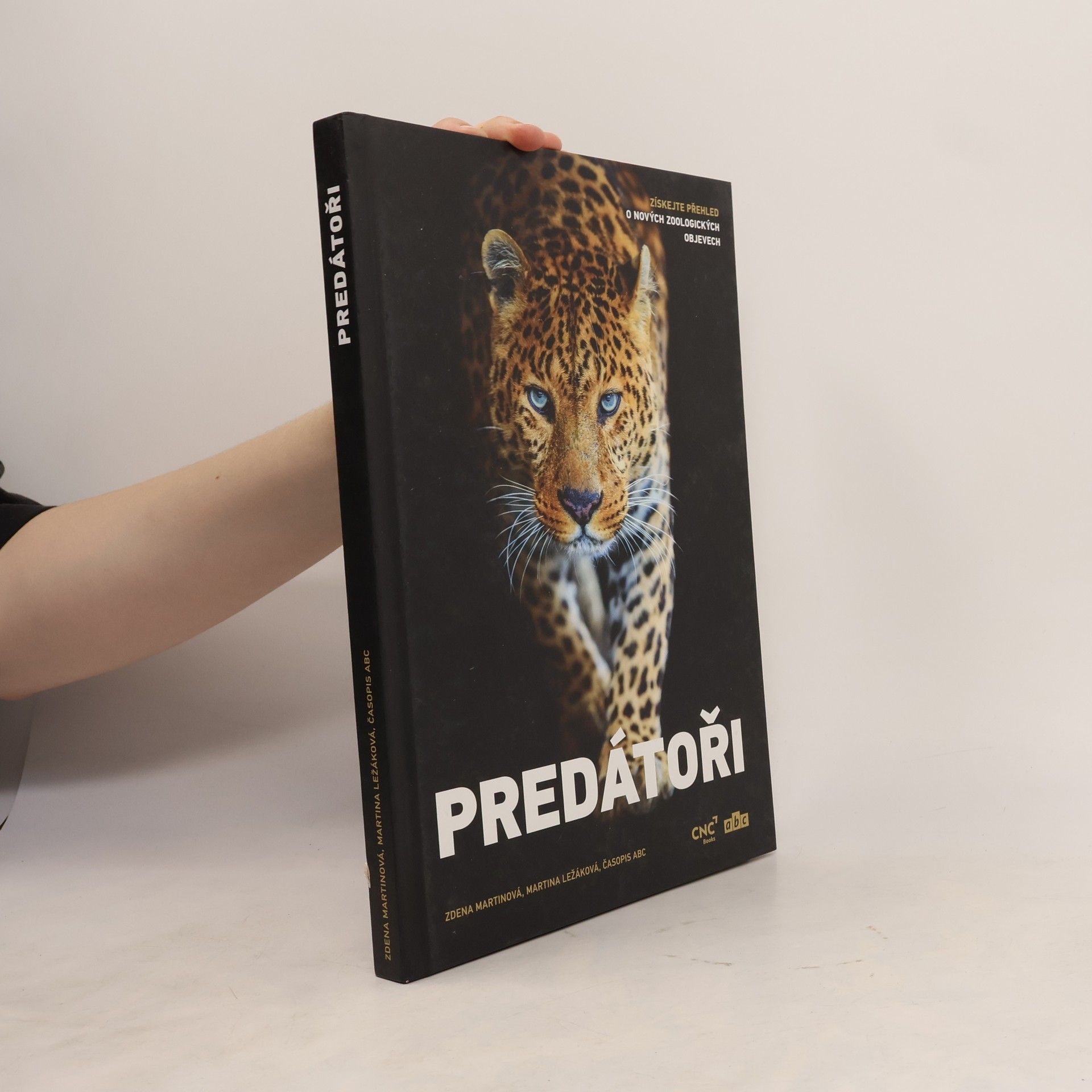 Martina Ležáková Predátoři