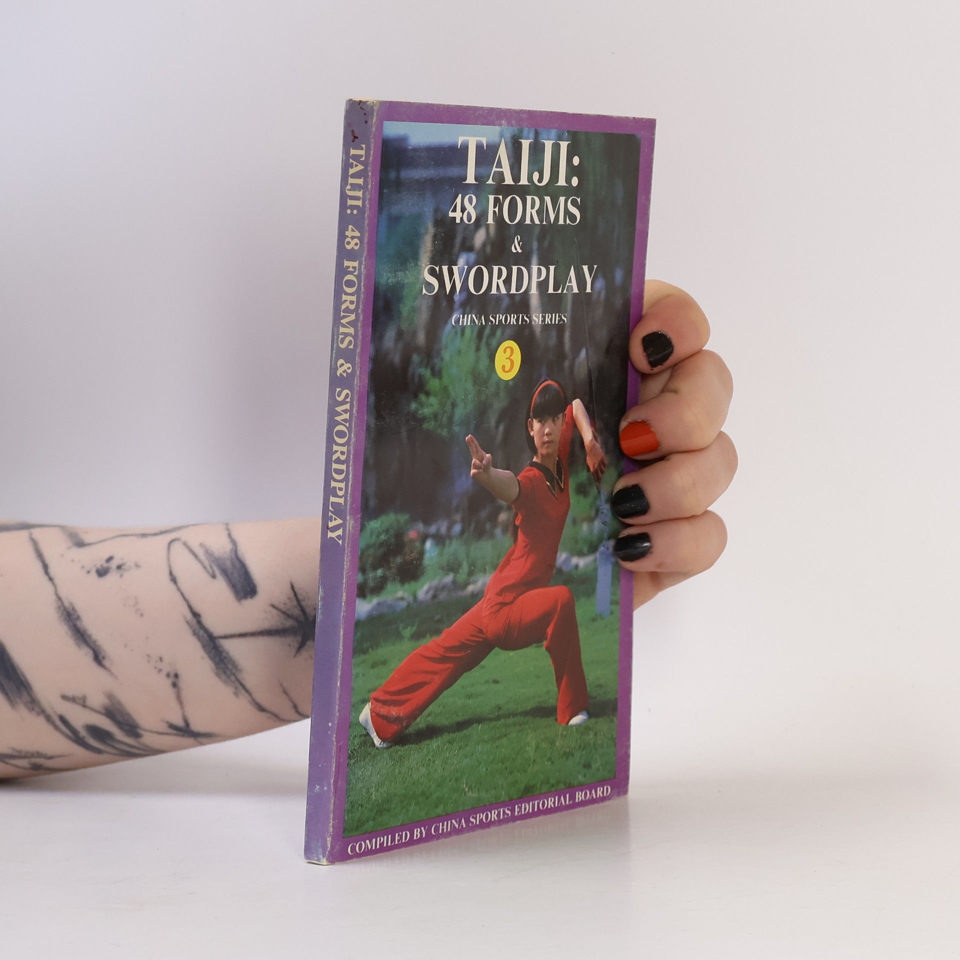 Collectif d'auteurs Taiji. 48 Forms & Swordplay