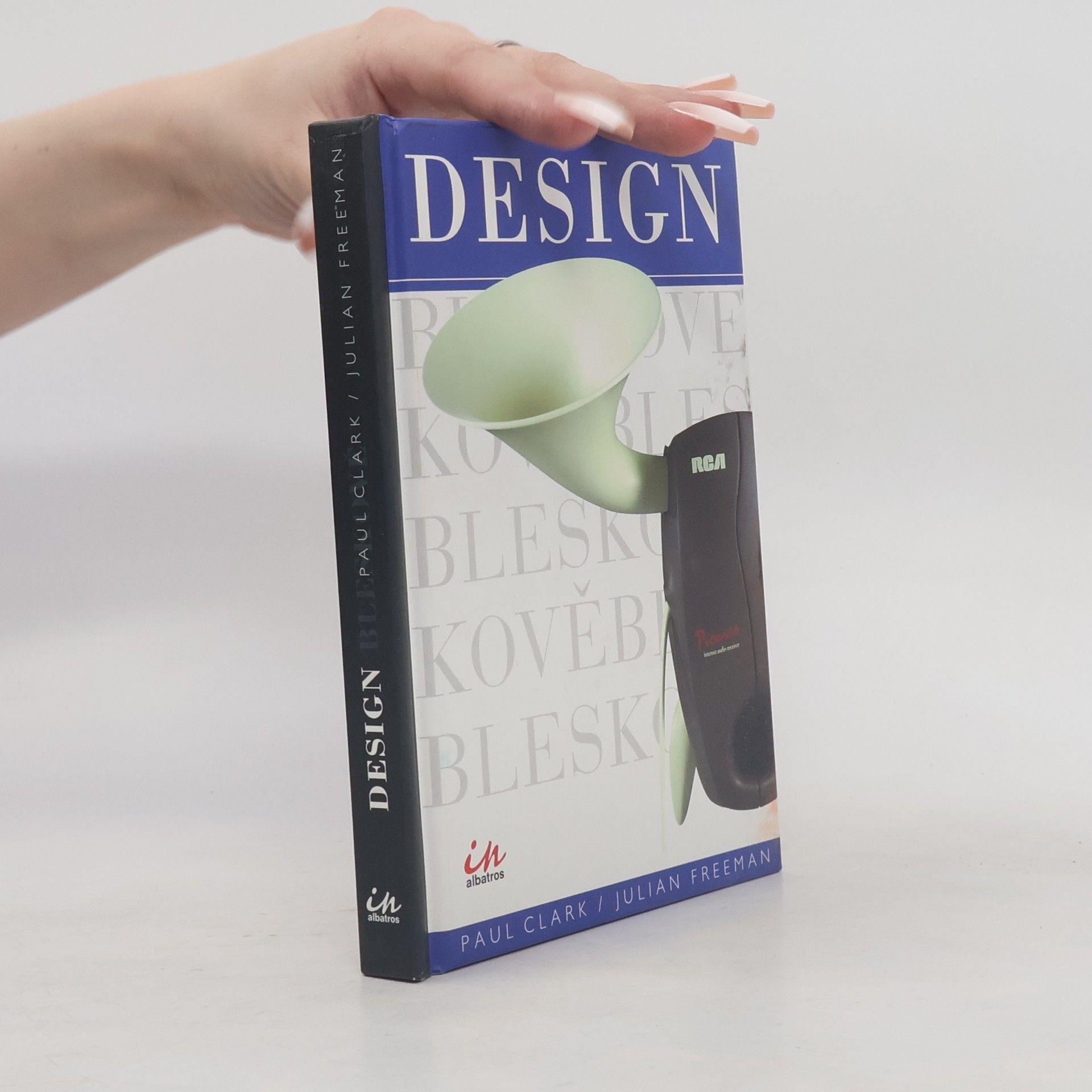 Julian Freeman Design bleskově