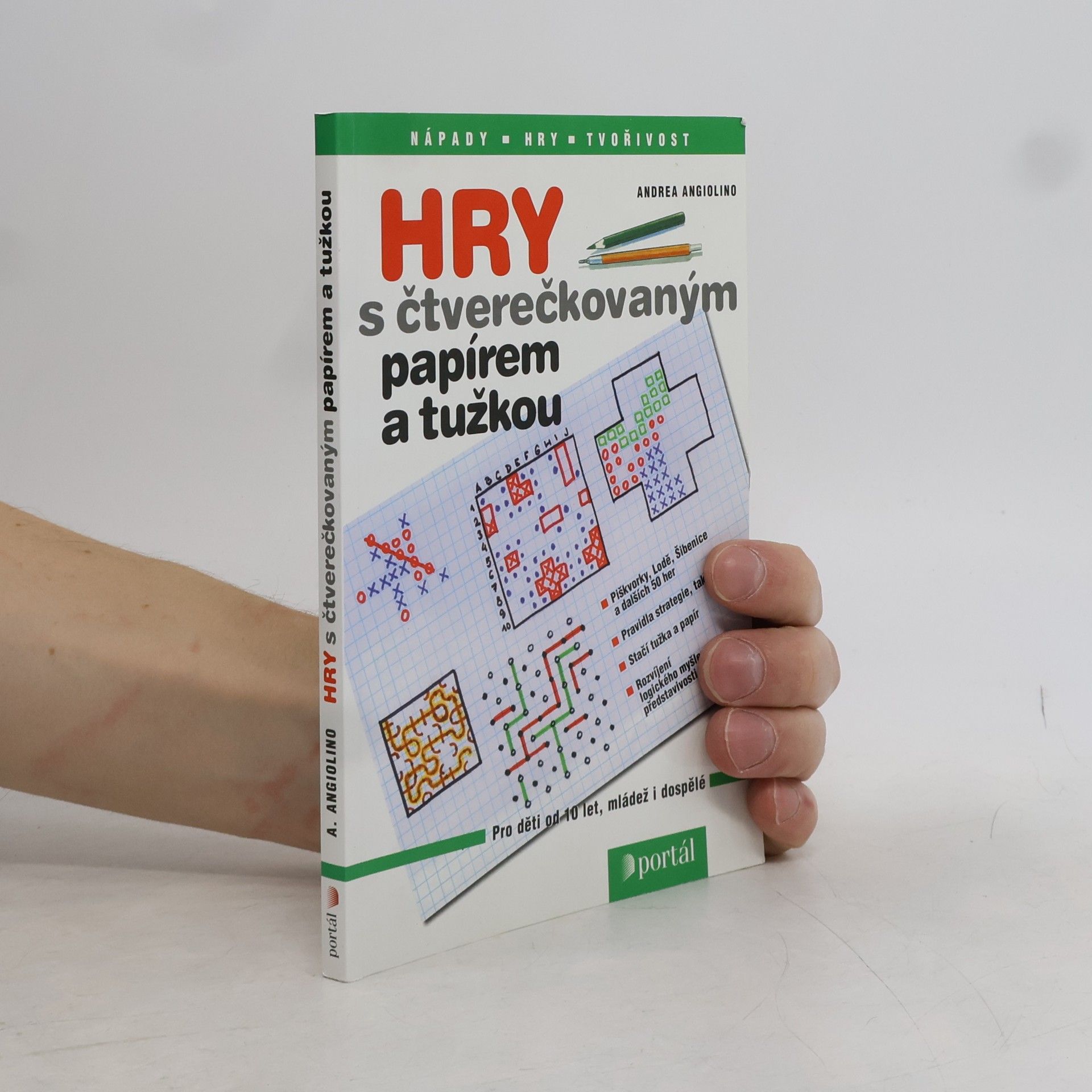 Andrea Angiolino Hry s čtverečkovaným papírem a tužkou