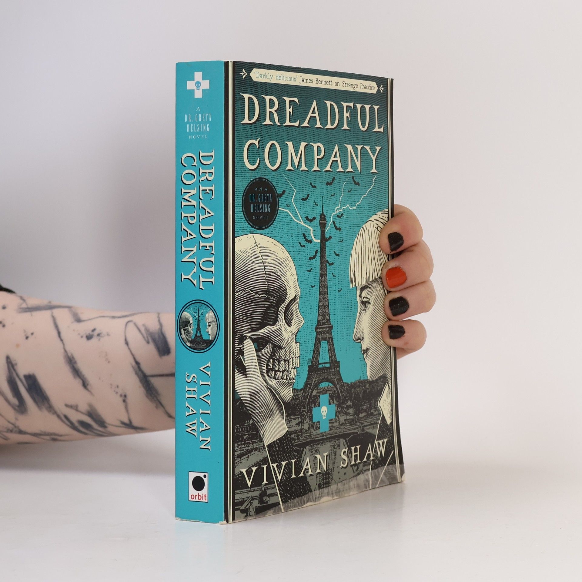 Vivian Shaw Dreadful Company