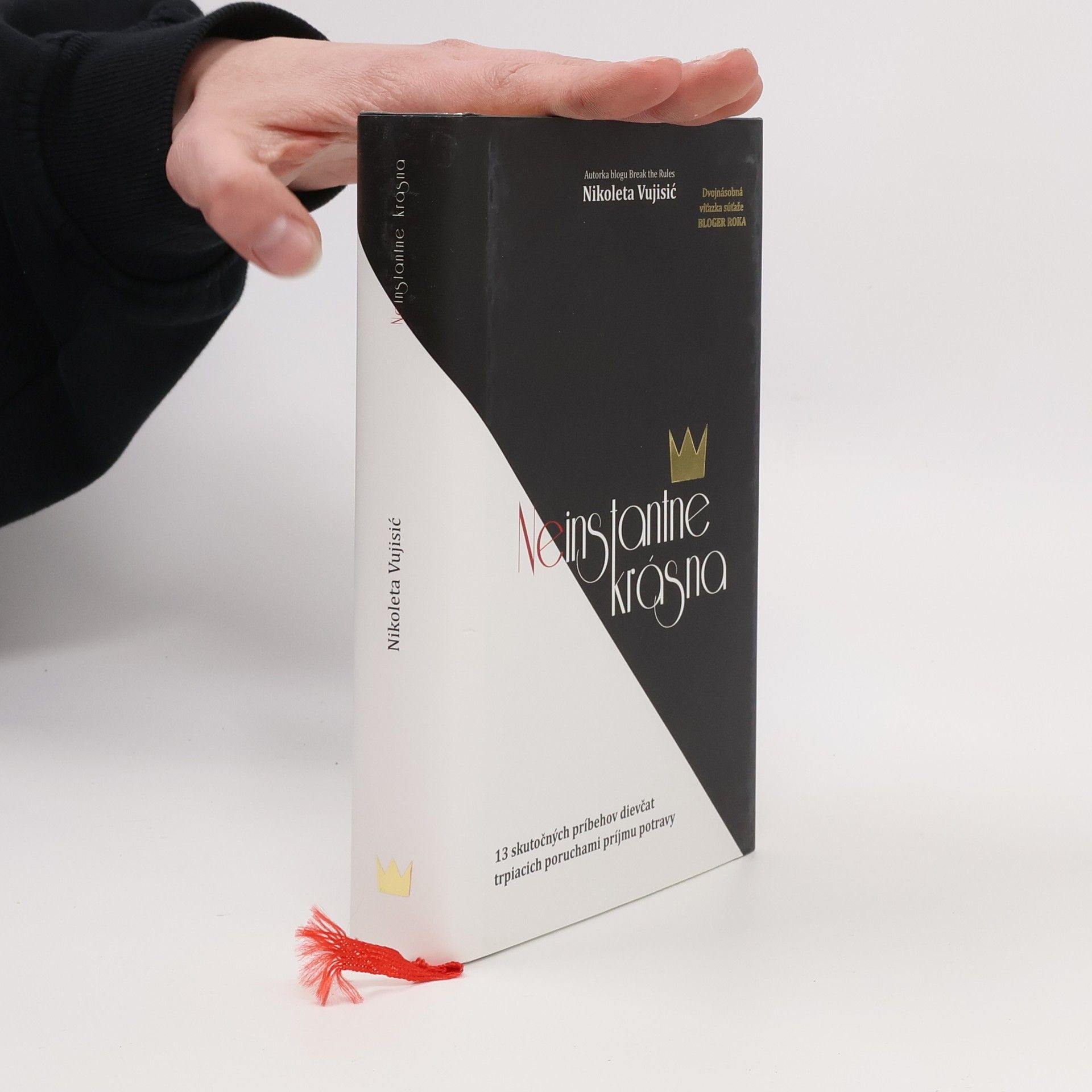 Nikoleta Vujisić Neinstantne krásna