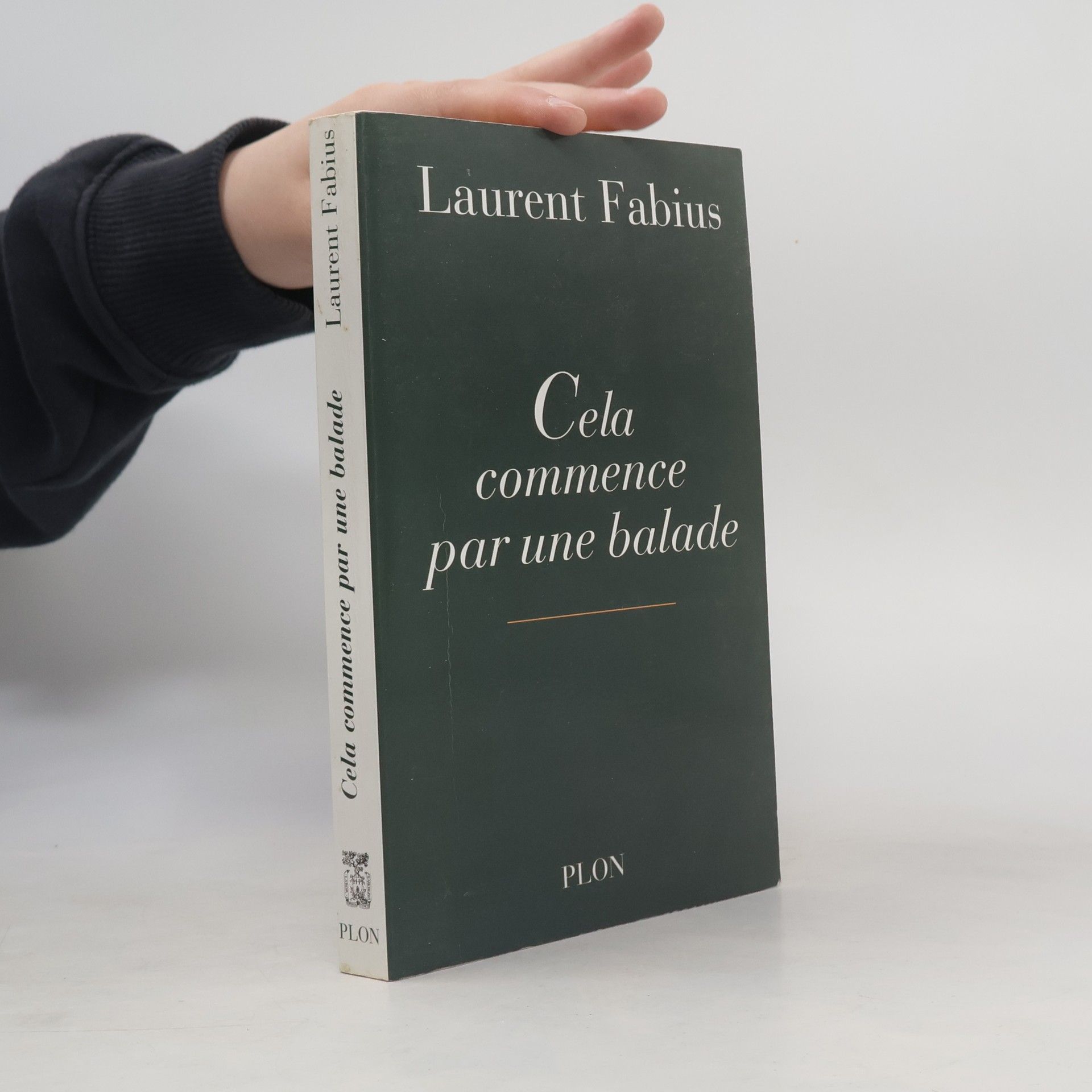 Laurent Fabius Cela commence par une balade