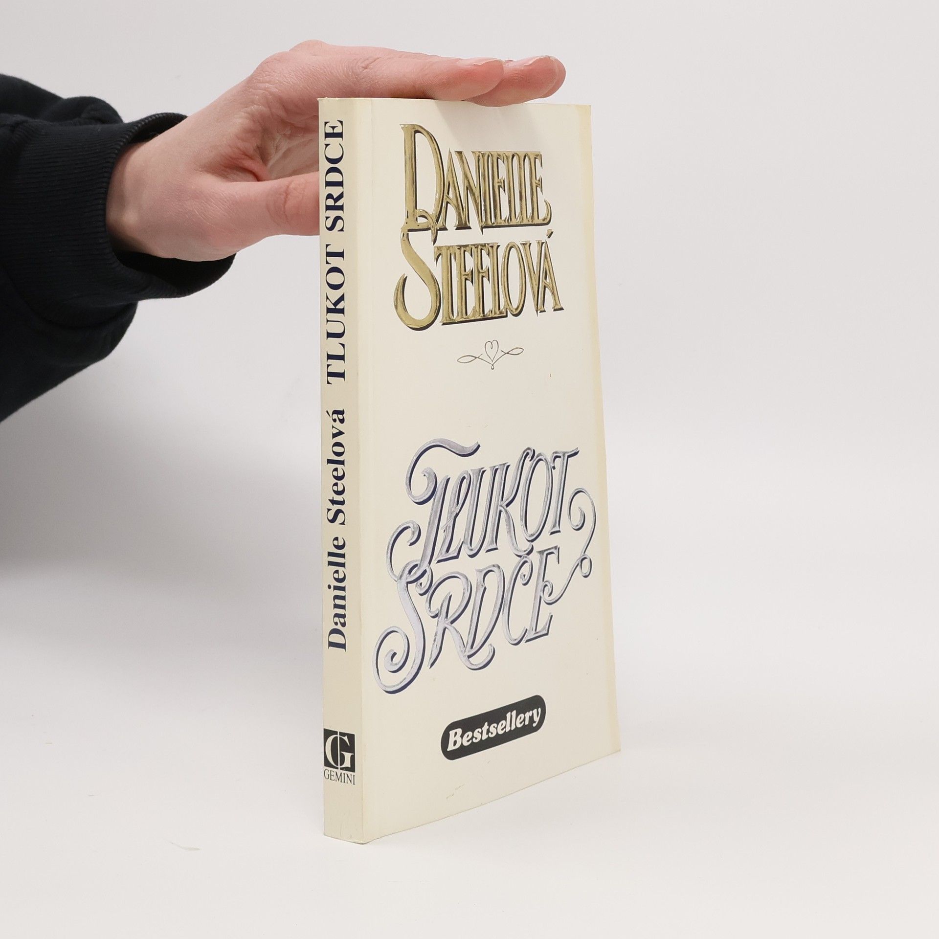 Danielle Steel Tlukot srdce