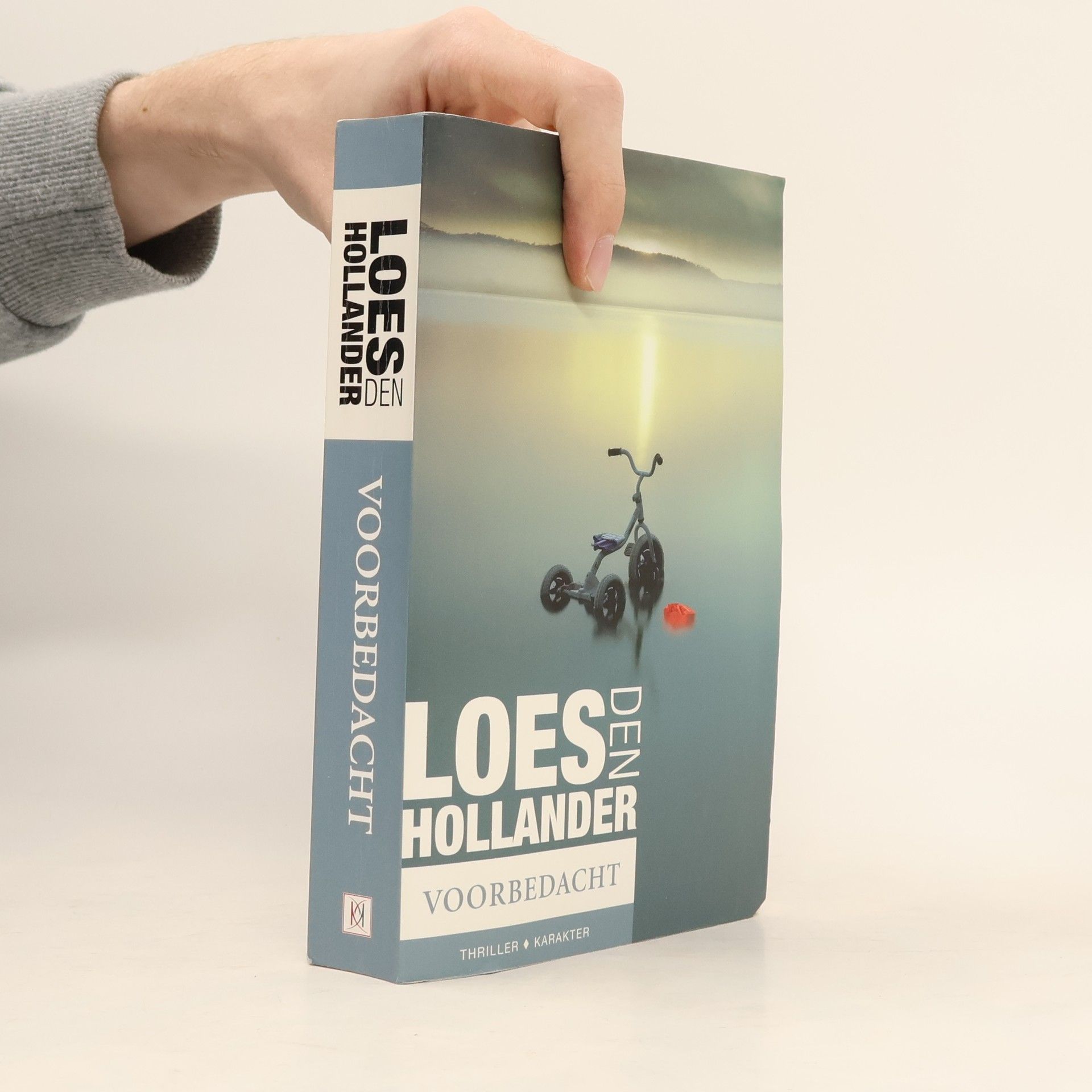 Loes den Hollander Voorbedacht