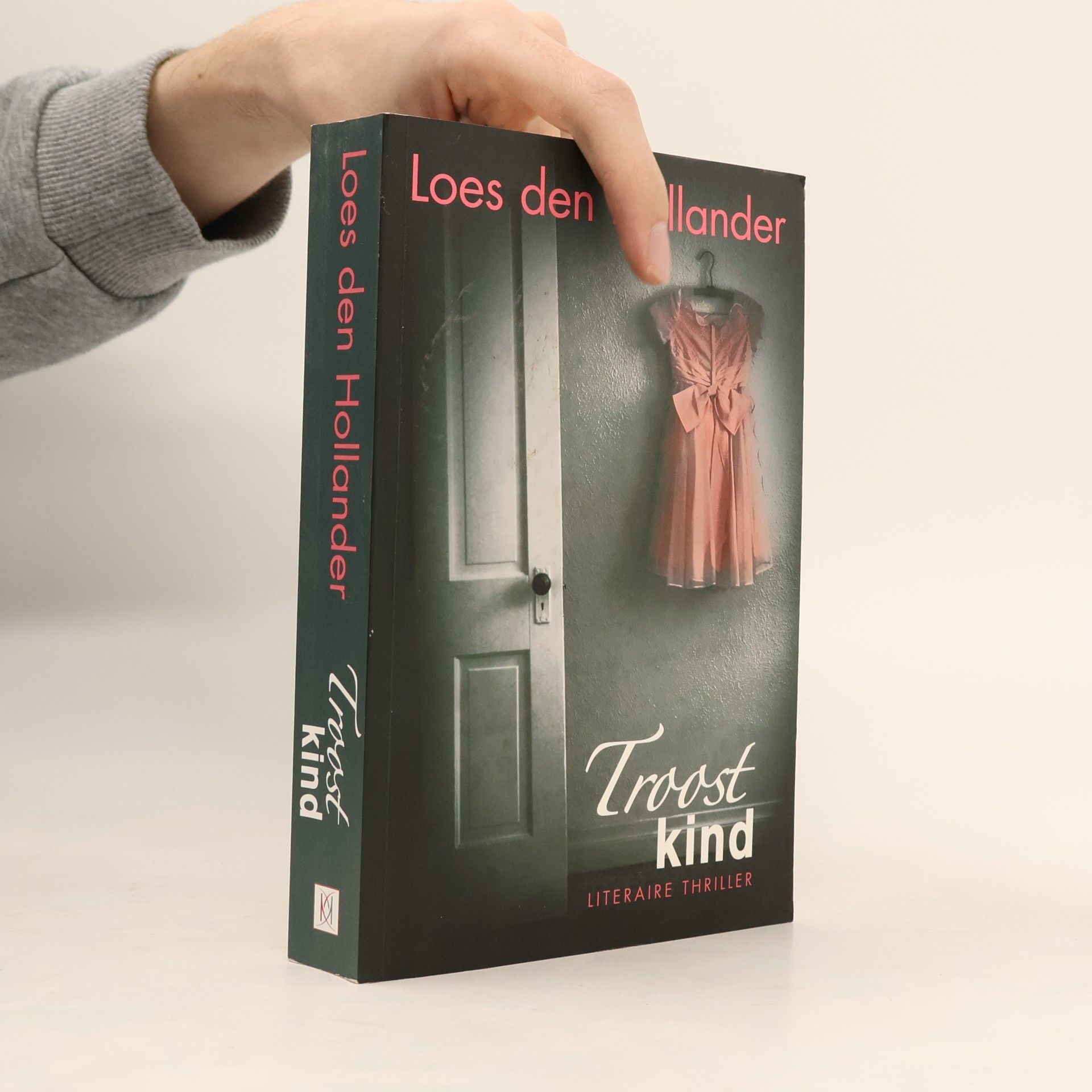 Loes den Hollander Troostkind