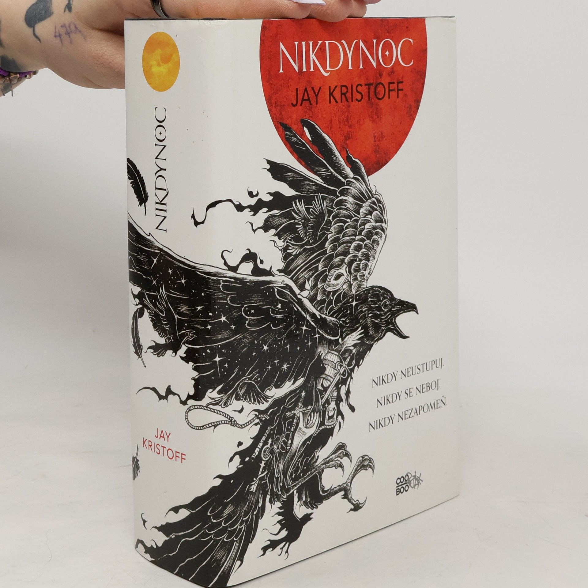 Jay Kristoff Nikdynoc