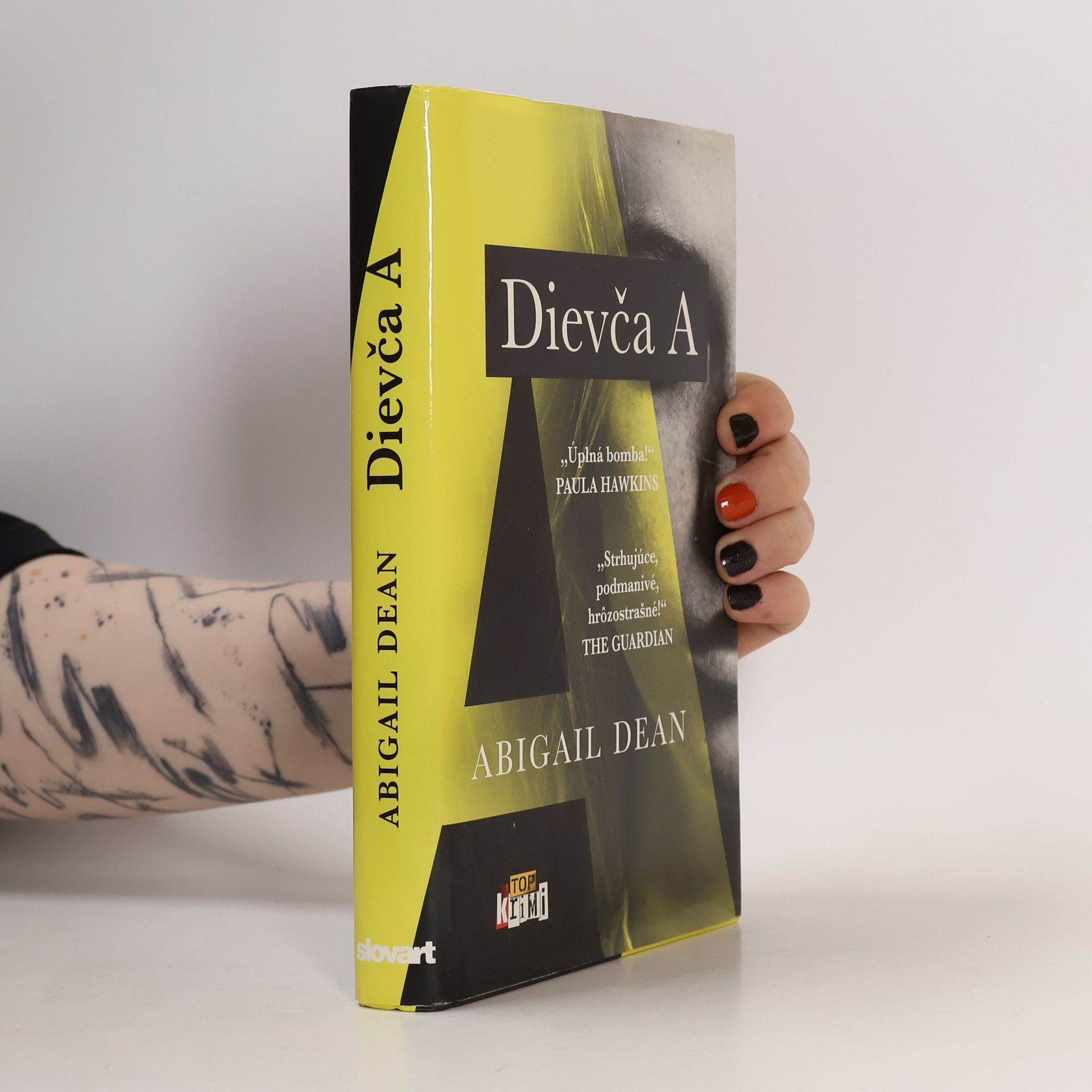 Abigail Dean Dievča A