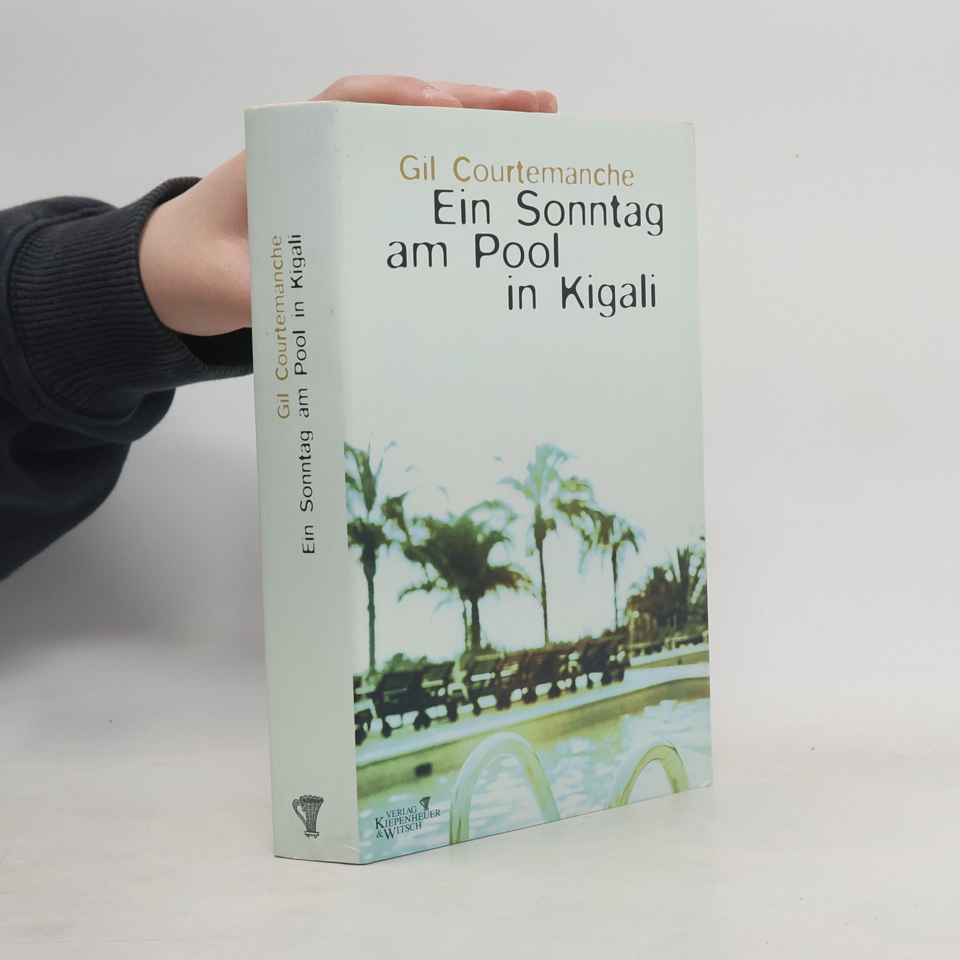 Ein Sonntag am Pool in Kigali