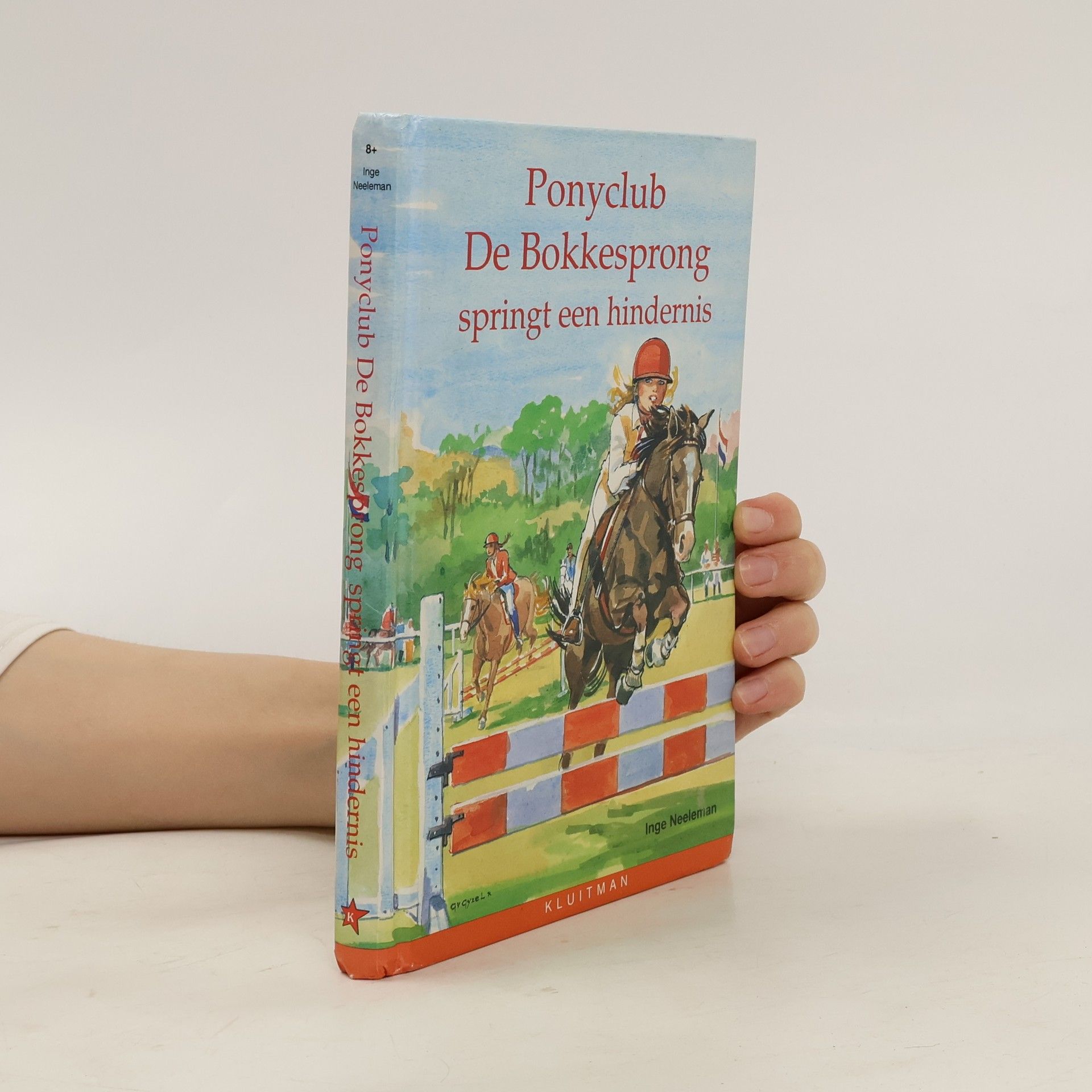 Helen Taselaar Ponyclub De Bokkesprong springt een hindernis