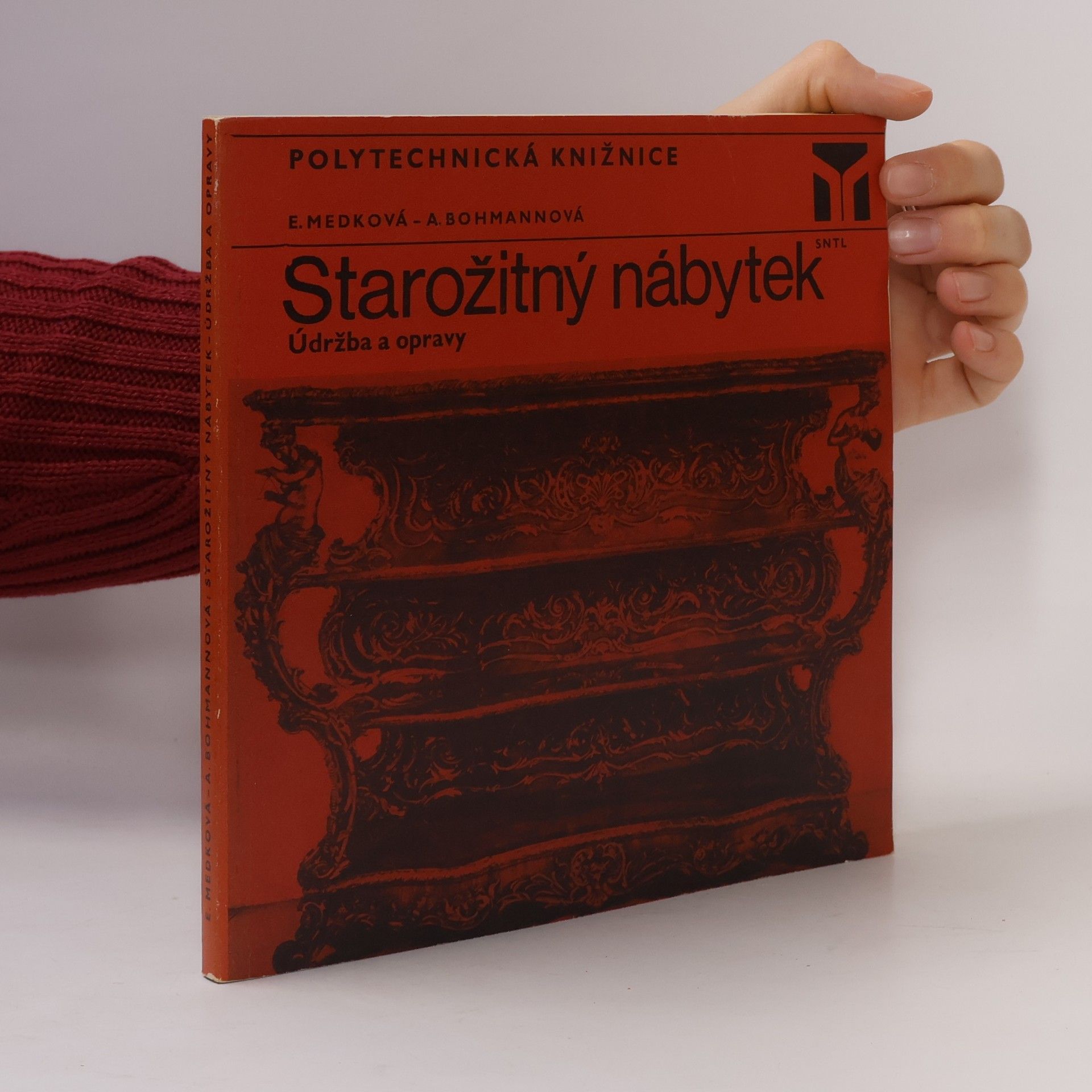 Starožitný nábytek. Údržba a opravy